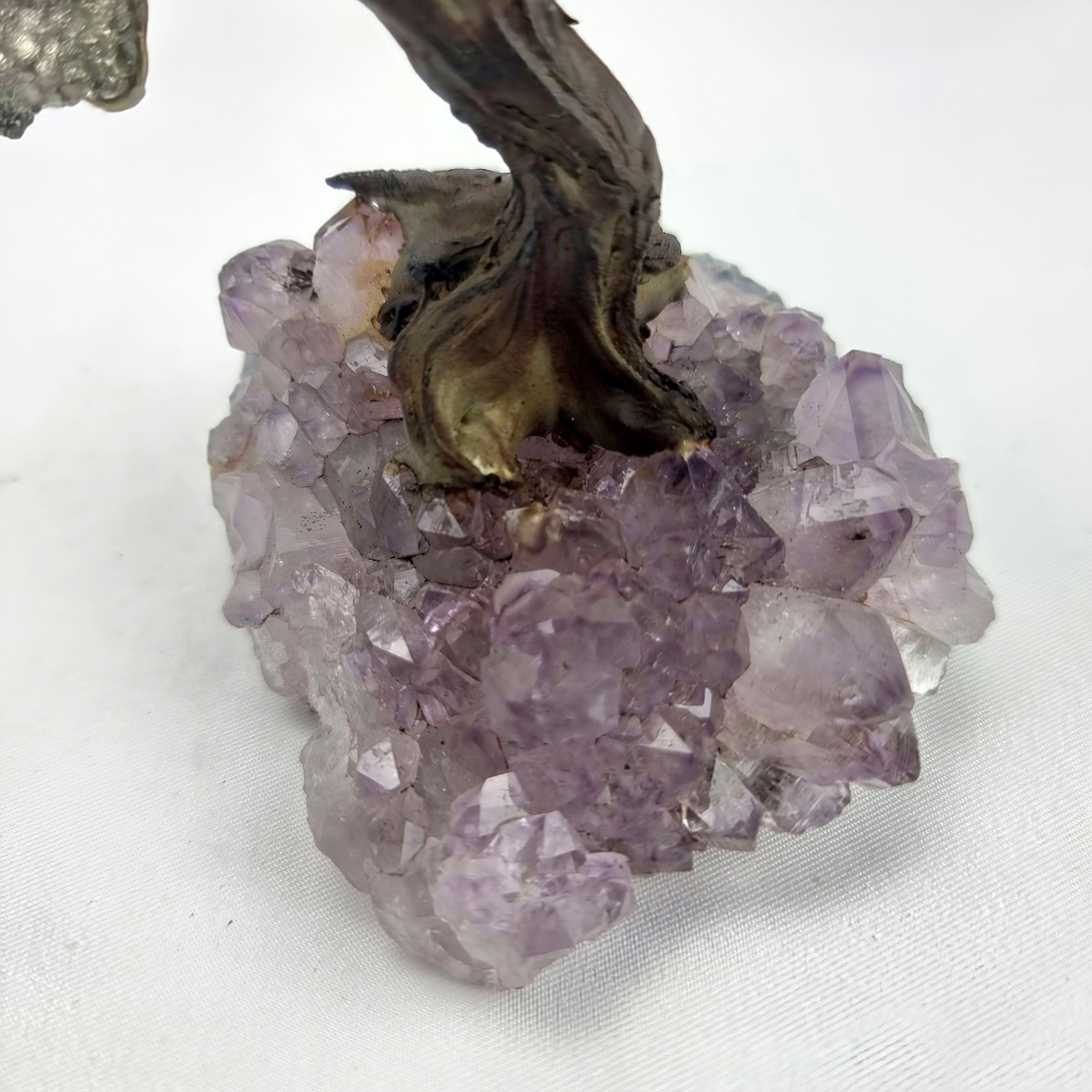 Árbol de PIRITA Natural | 60 Piedras, 12 ramas | Base de Amatista con 15 cm de altura - Pieza Artesanal BR Crystals