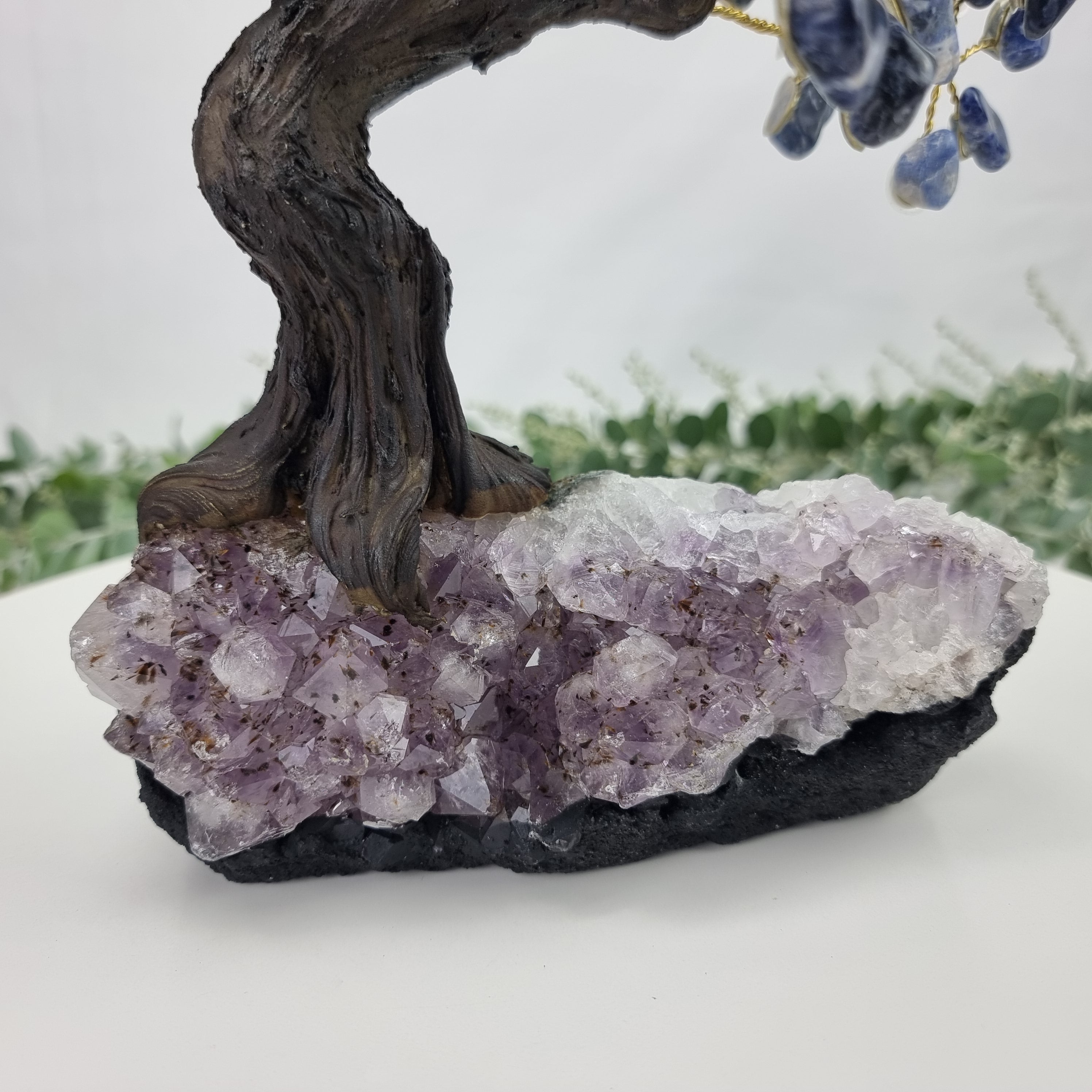 Árbol de SODALITA Natural | 120 Piedras, 24 ramas | Base de Amatista de 20 cm de altura - Pieza Artesanal BR Crystals
