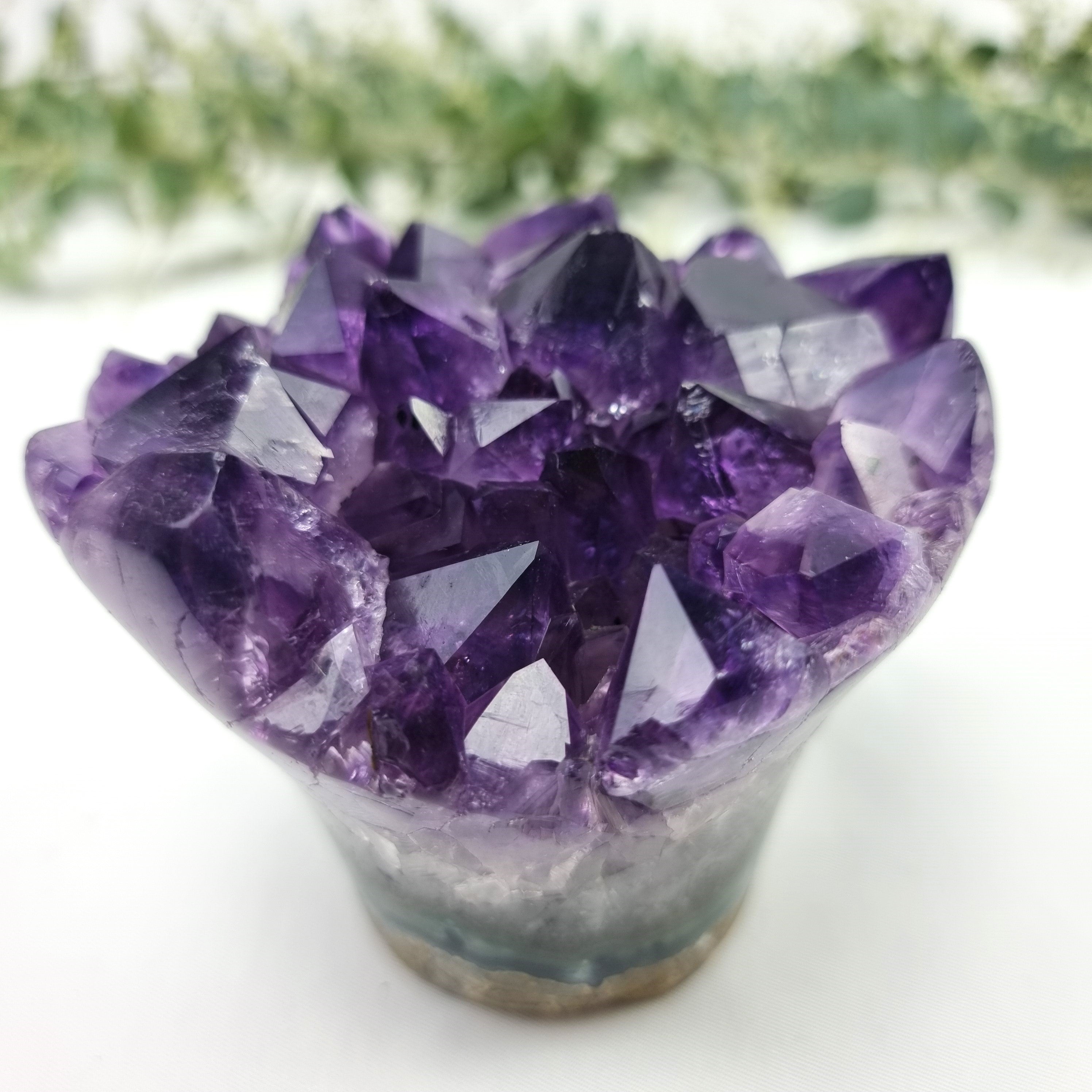 Amethyst Flower Purple Geode | Weight 3,30 lbs, Height: 4,7" | Energy, Beauty and Sophistication