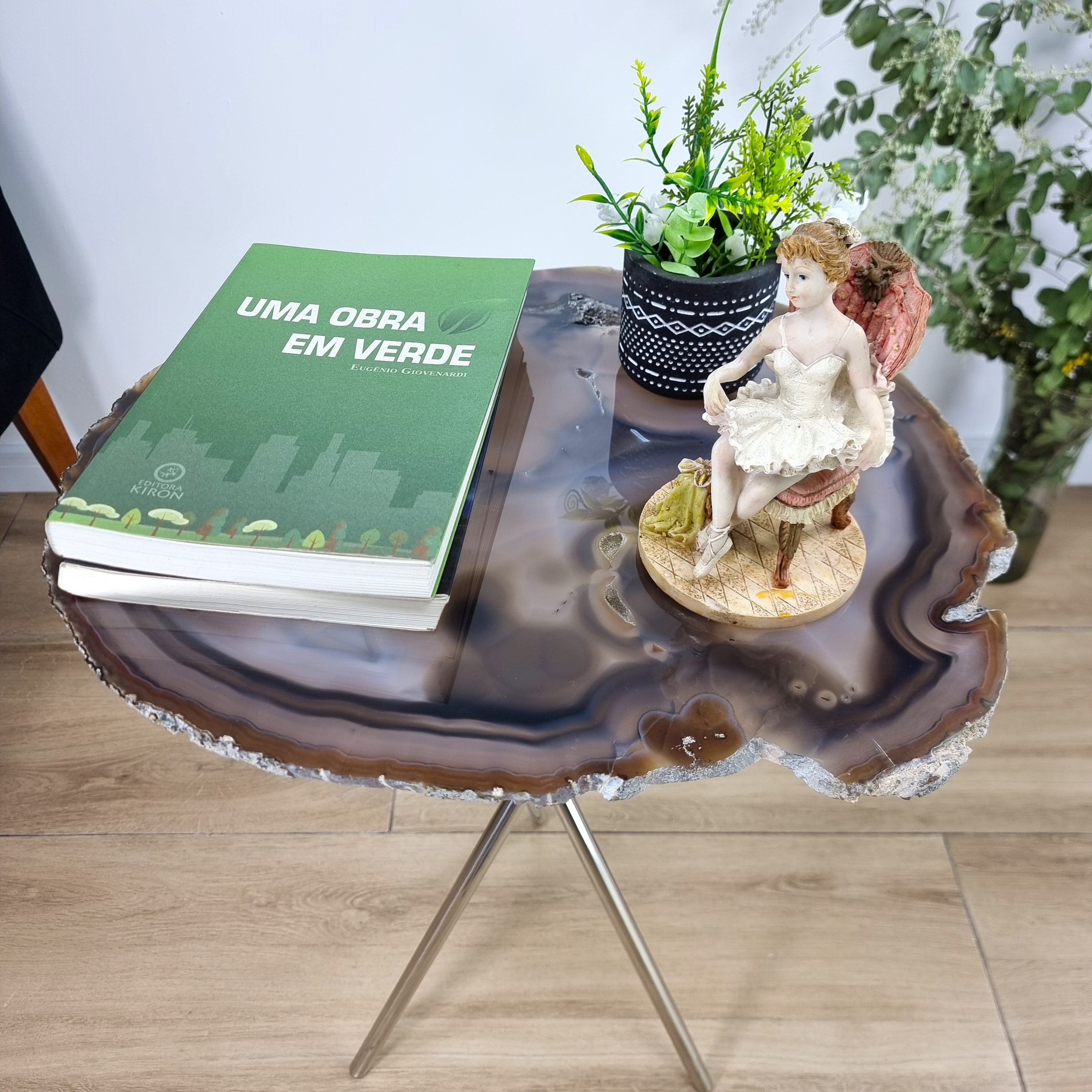 Natural Agate Side Table - Crystal End Table Silver legs 23 inches high, total weight 9.26 pounds