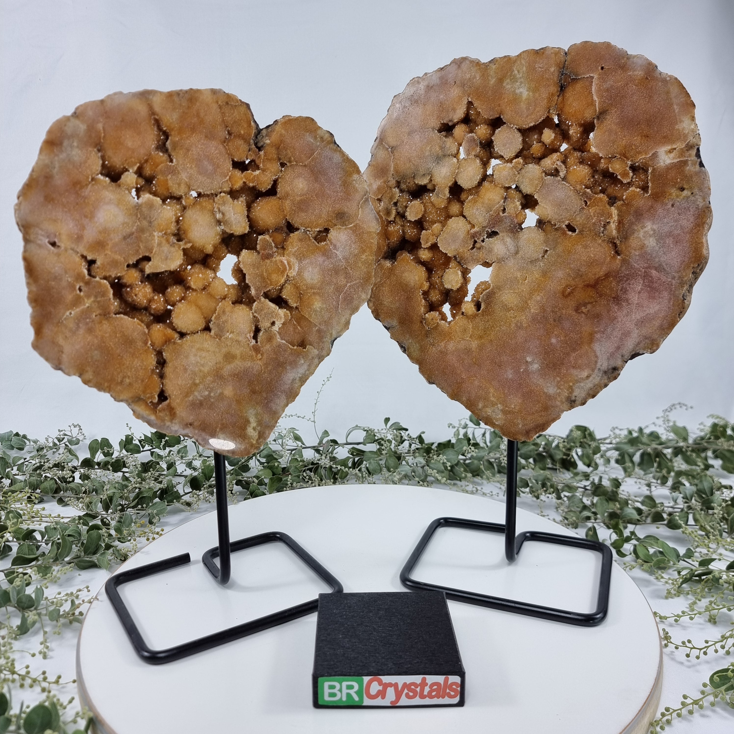 Drusa de Amatista Rosa Especial | Kit 2 Piezas, Base de Hierro Negro | Peso 5,66 kgs, Altura 37 cm | Energía, Belleza y Sofisticación