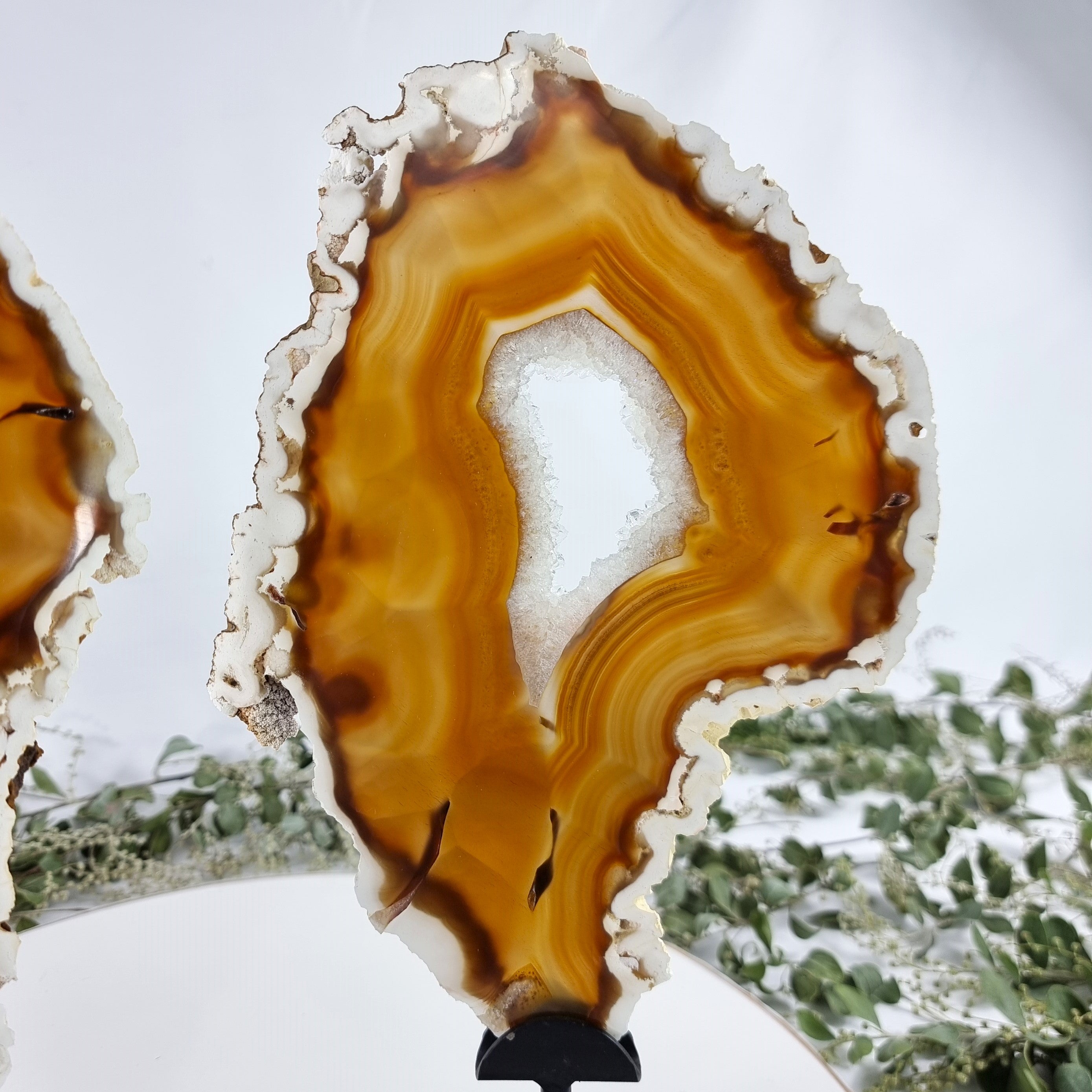 Special Large Natural Brazilian Agate Slice on a Metal Stand, 13.0" Tall Weight: 3,54 lbs - Set of 02