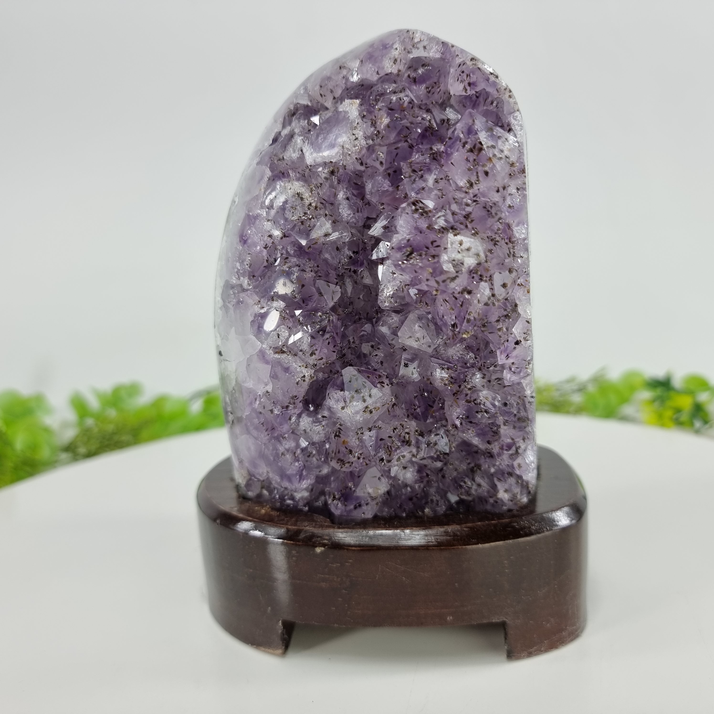 Lámpara Amatista Piedra Morada | Peso 1,80 Kg, Altura 18 cm | Energía, Belleza y Sofisticación