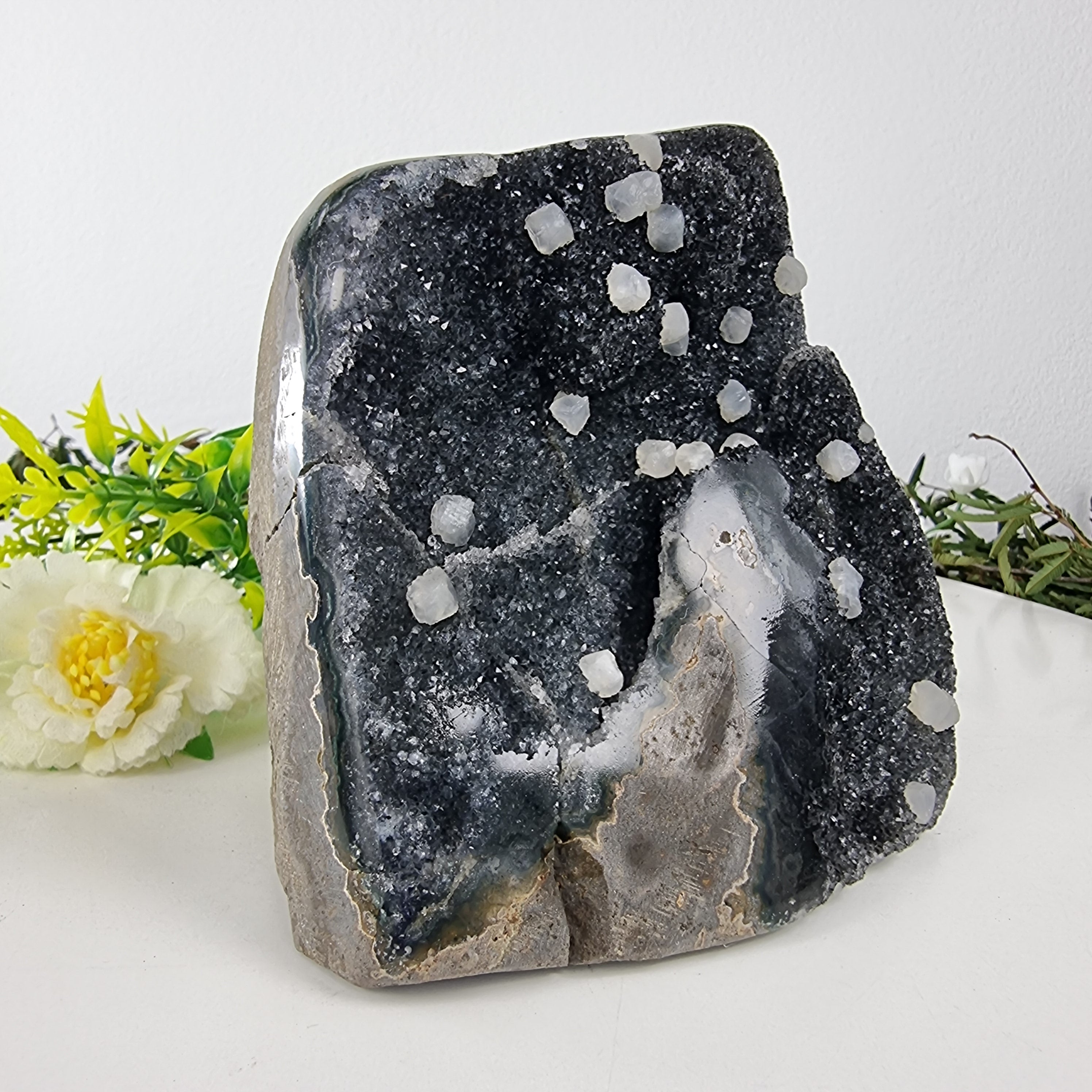 Amethyst Druse with Special Crystals weighing 1.32 kgs, Energy, Beauty, and Sophistication