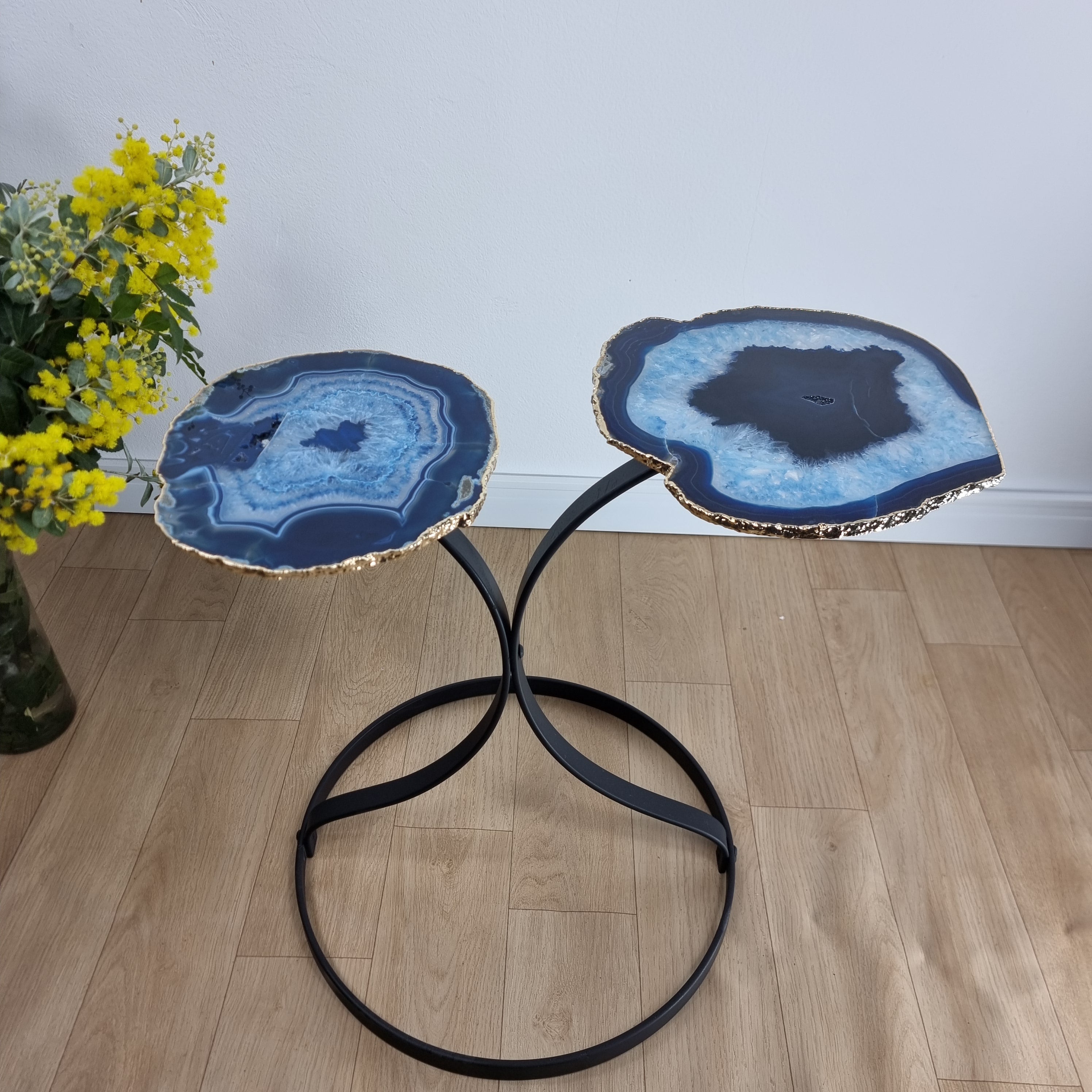 Mesa Lateral (PAR) de ÁGATAS com Banho | Base de Ferro Preta | Altura de 50 cm - Peça Artesanal BR Crystals