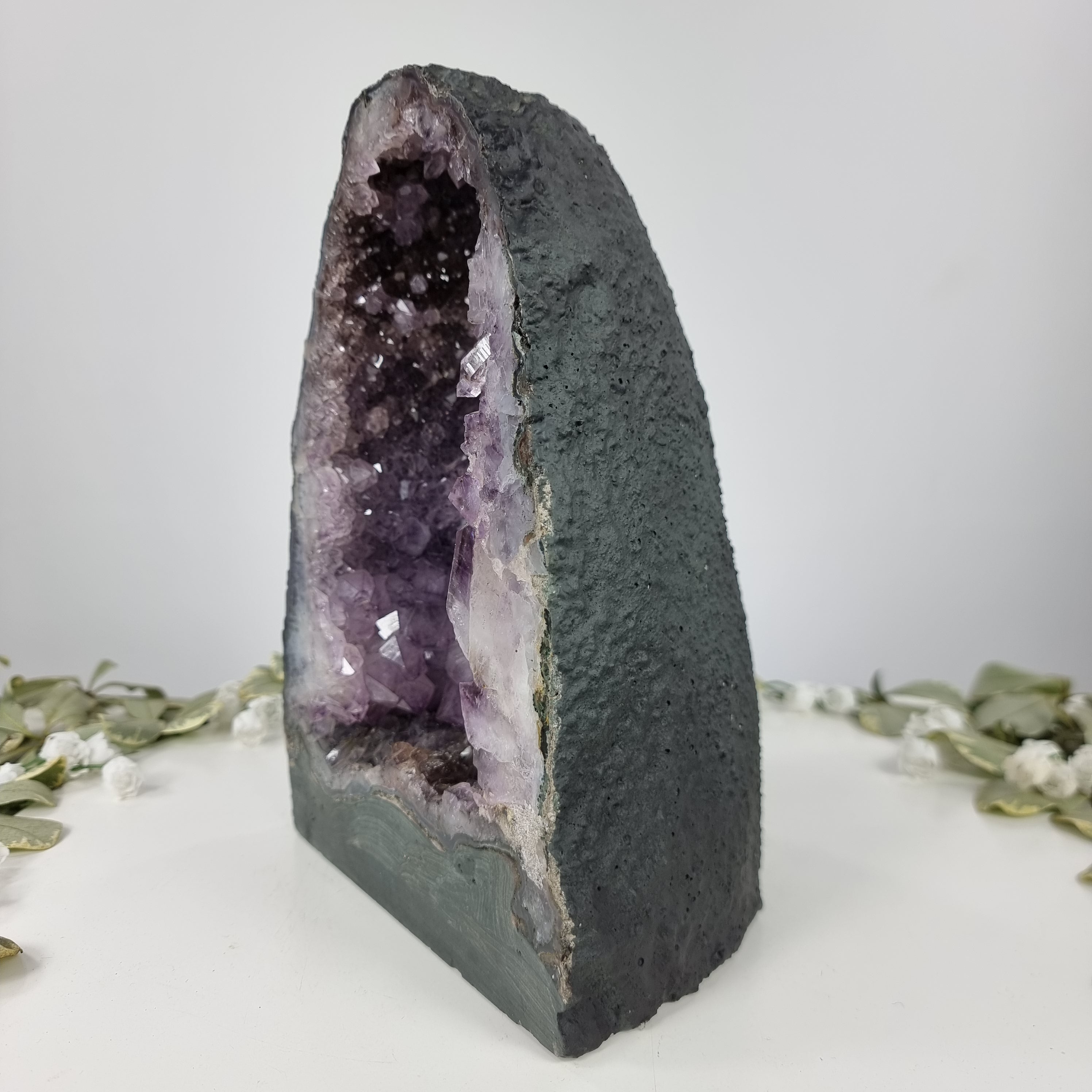 Capilla de Amatista en Bruto Drusa - Geoda de Amatista 5,40 Kgs, Energía, Belleza y Sofisticación
