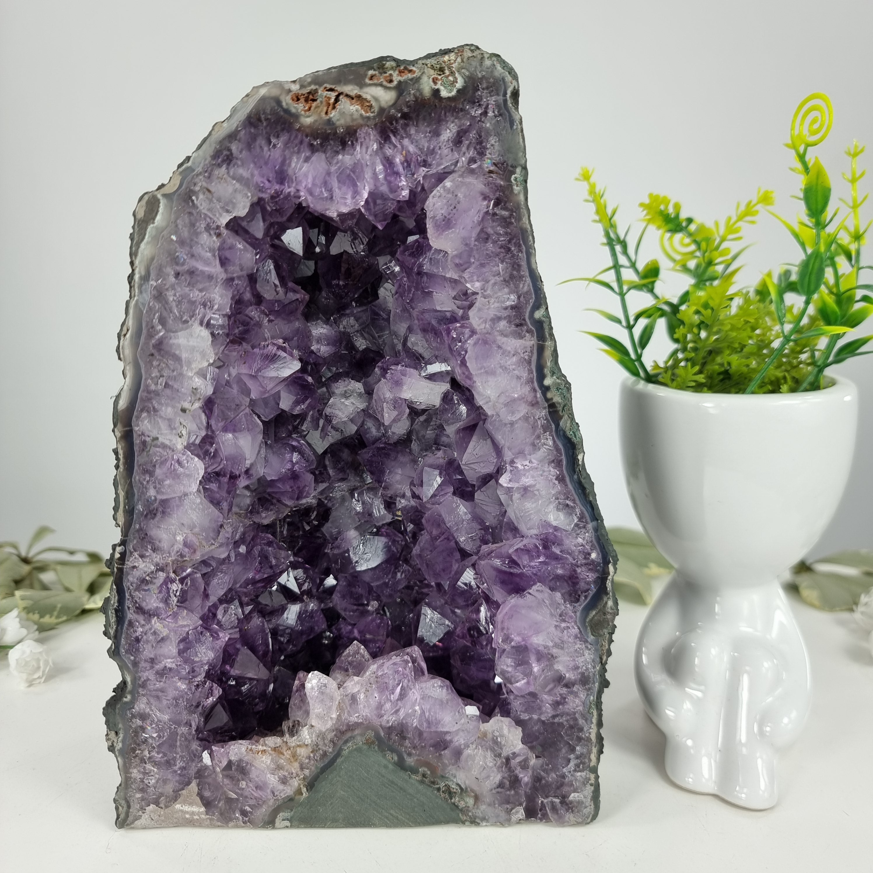 Chapel in Raw Druzy Amethyst - Amethyst Geode 2.65 Kgs, Energy, Beauty, and Sophistication