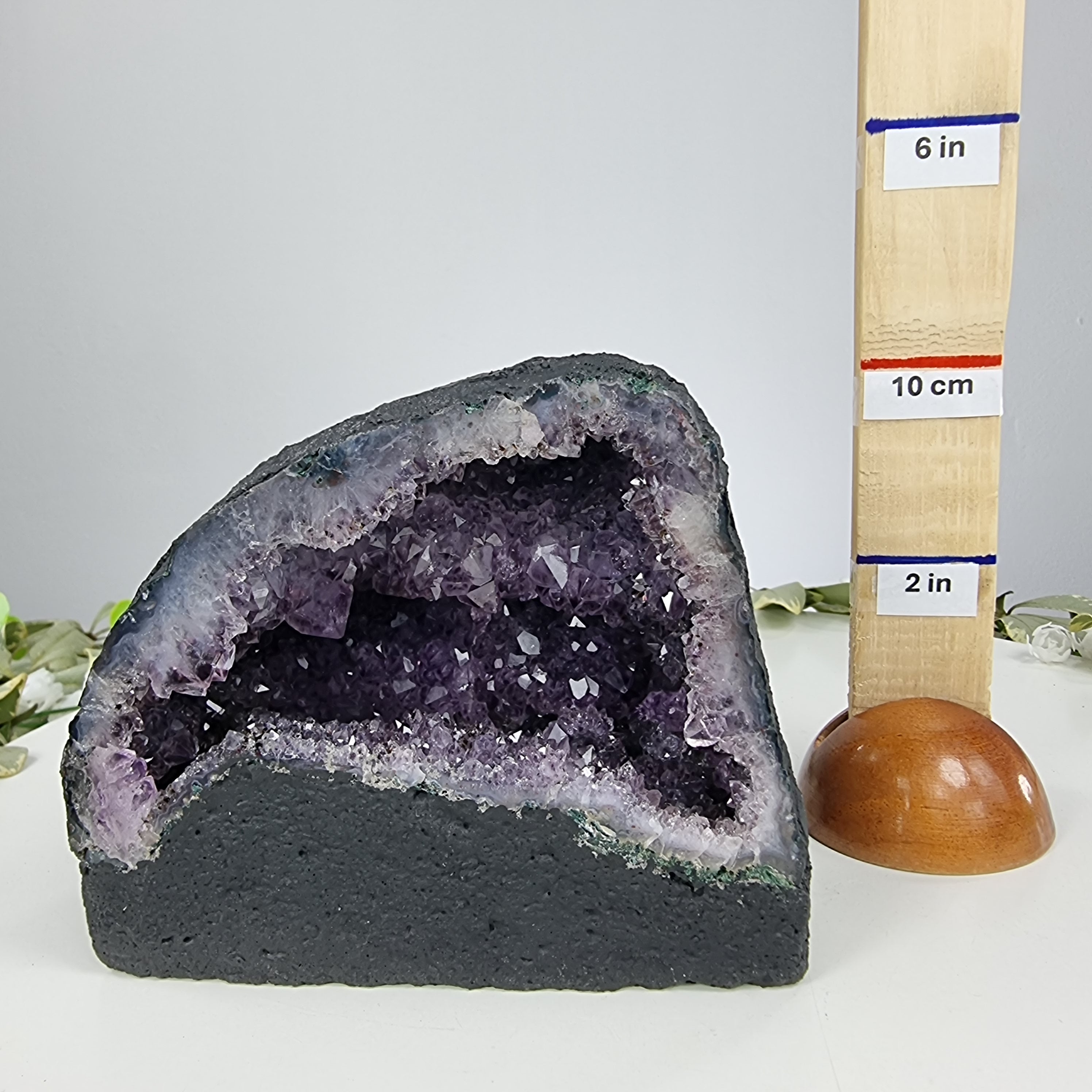 Capilla de Amatista Bruta Drusa - Geoda de Amatista 1,80 Kgs, Energía, Belleza y Sofisticación