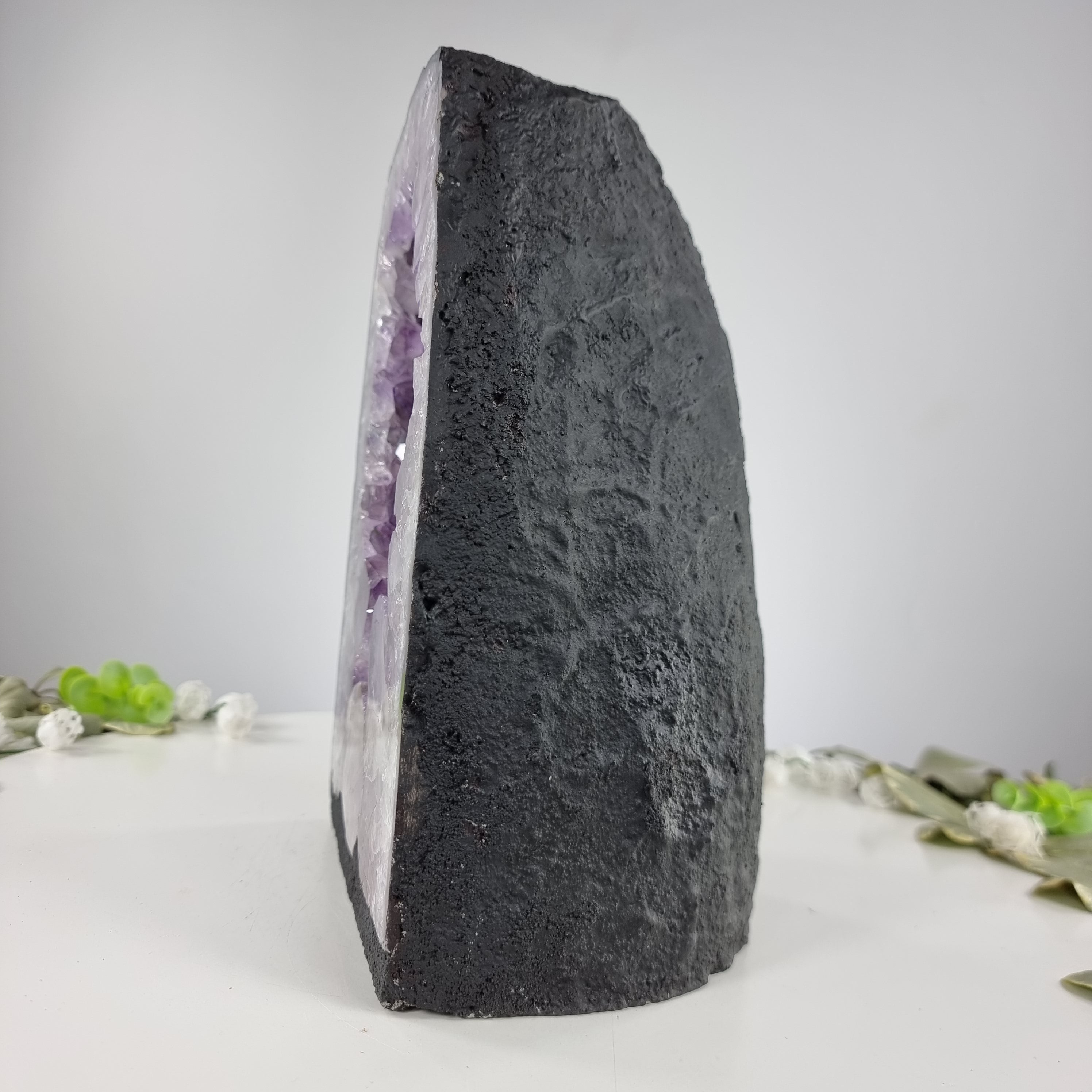 Capilla de Amatista Bruta Drusa - Geoda de Amatista 5,80 Kgs, Energía, Belleza y Sofisticación