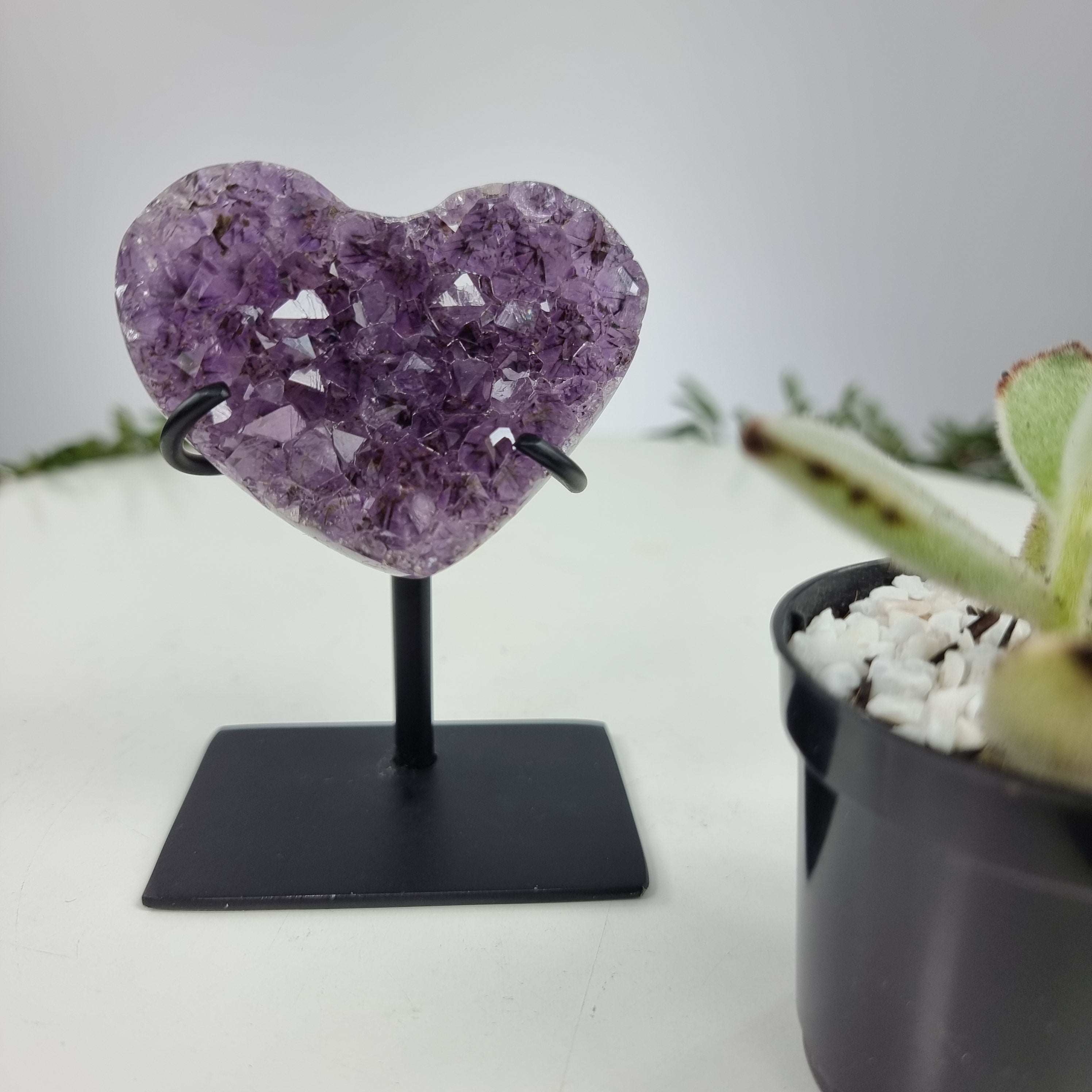 Special Amethyst Heart | Weight 0.200 Kgs, Height 10 cm | Energy, Beauty, and Sophistication