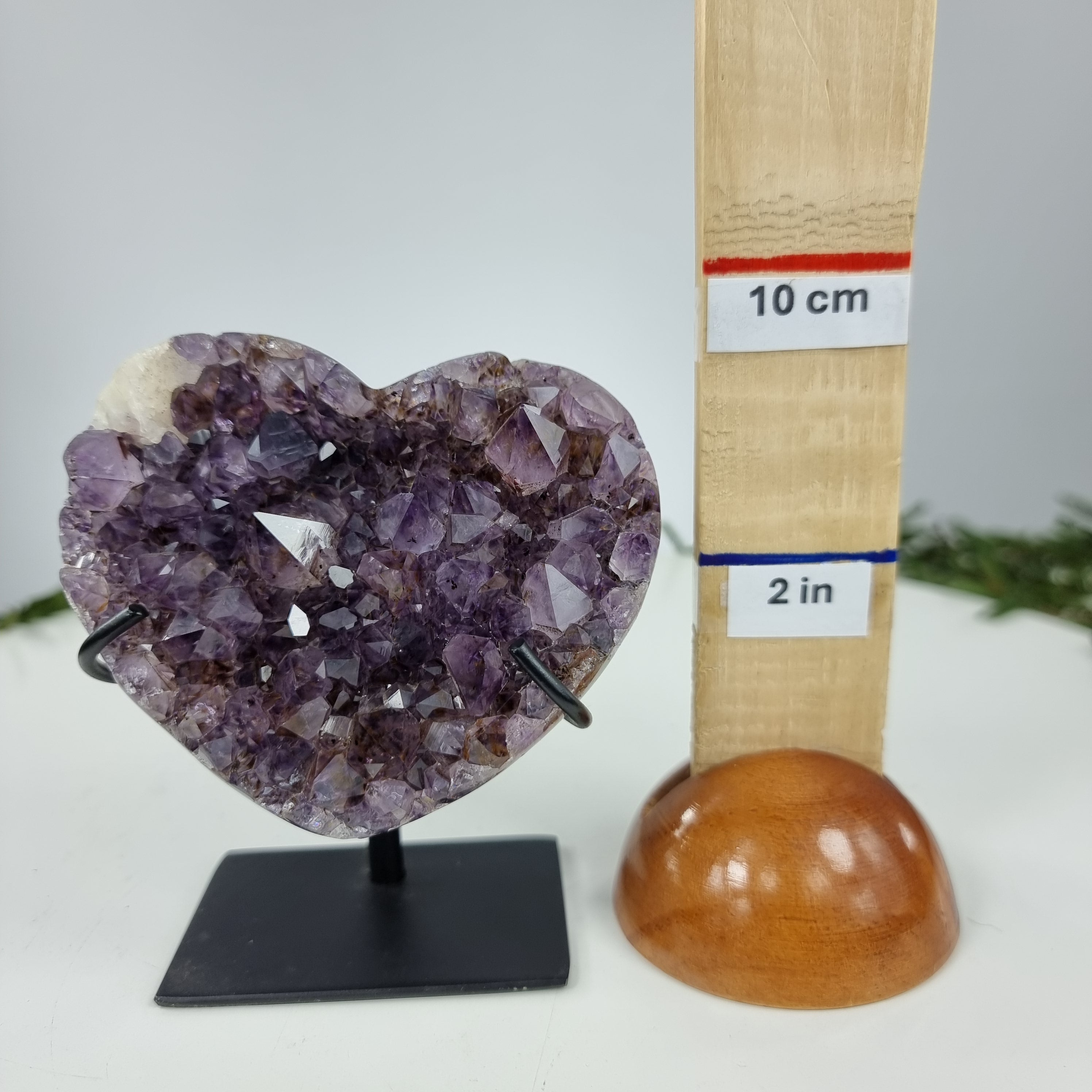 Corazón de Amatista Especial | Peso 0,40 Kgs, Altura 12 cm | Energía, Belleza y Sofisticación
