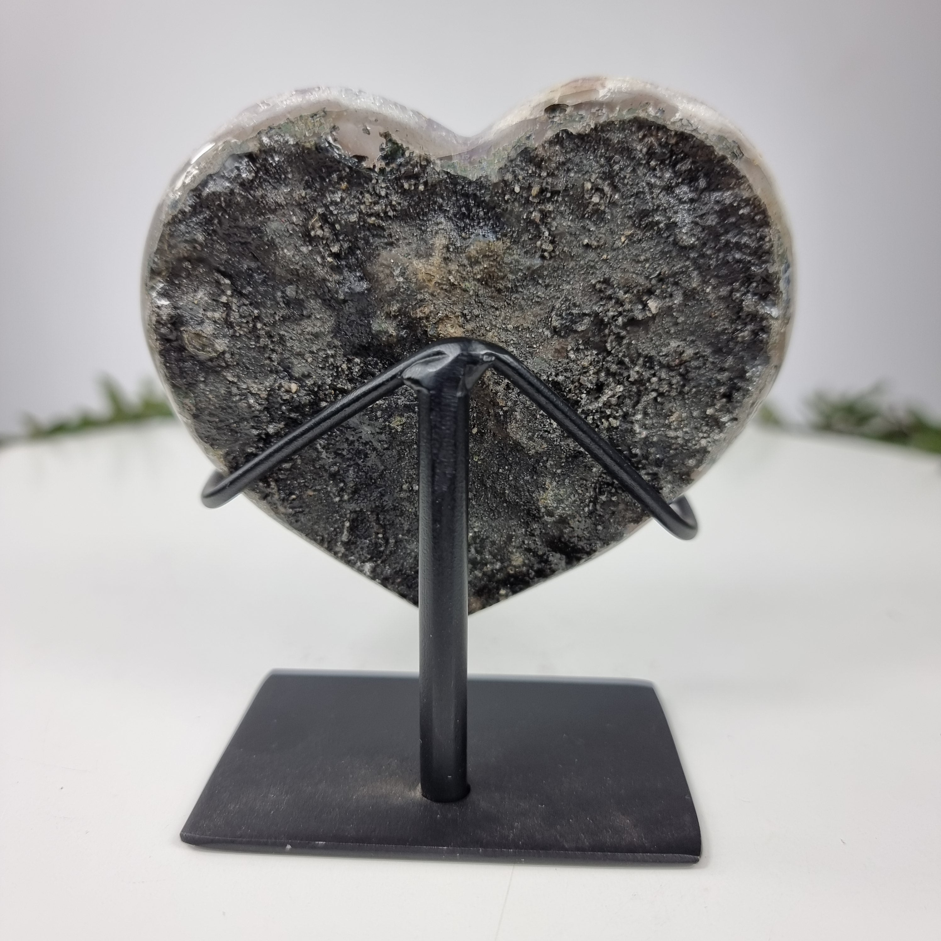 Corazón de Amatista Especial | Peso 0,550 Kgs, Altura 11 cm | Energía, Belleza y Sofisticación