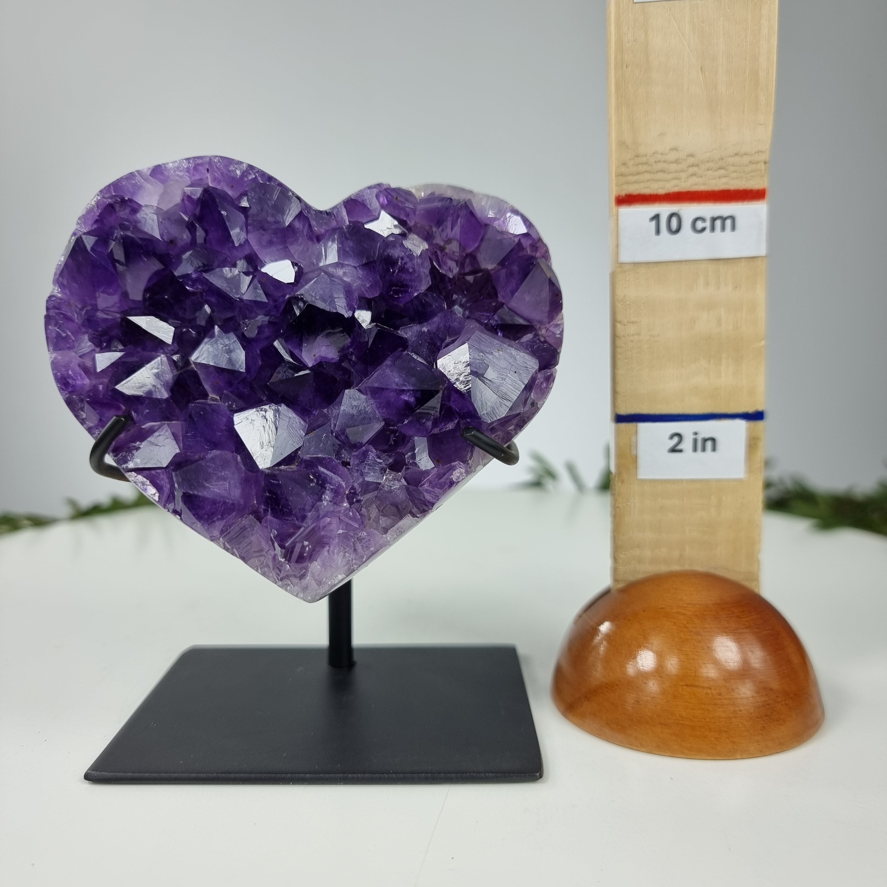 Corazón de Amatista Especial | Peso 0,77 Kgs, Altura 15 cm | Energía, Belleza y Sofisticación