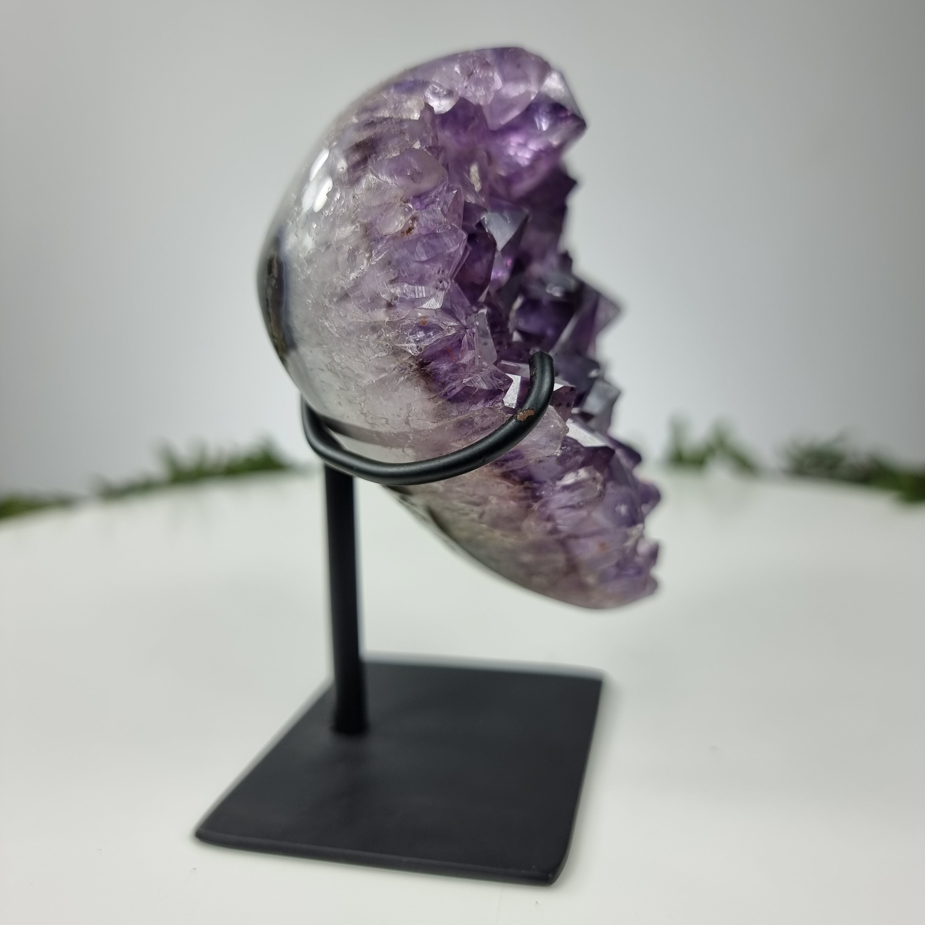 Corazón de Amatista Especial | Peso 0,64 Kgs, Altura 13 cm | Energía, Belleza y Sofisticación