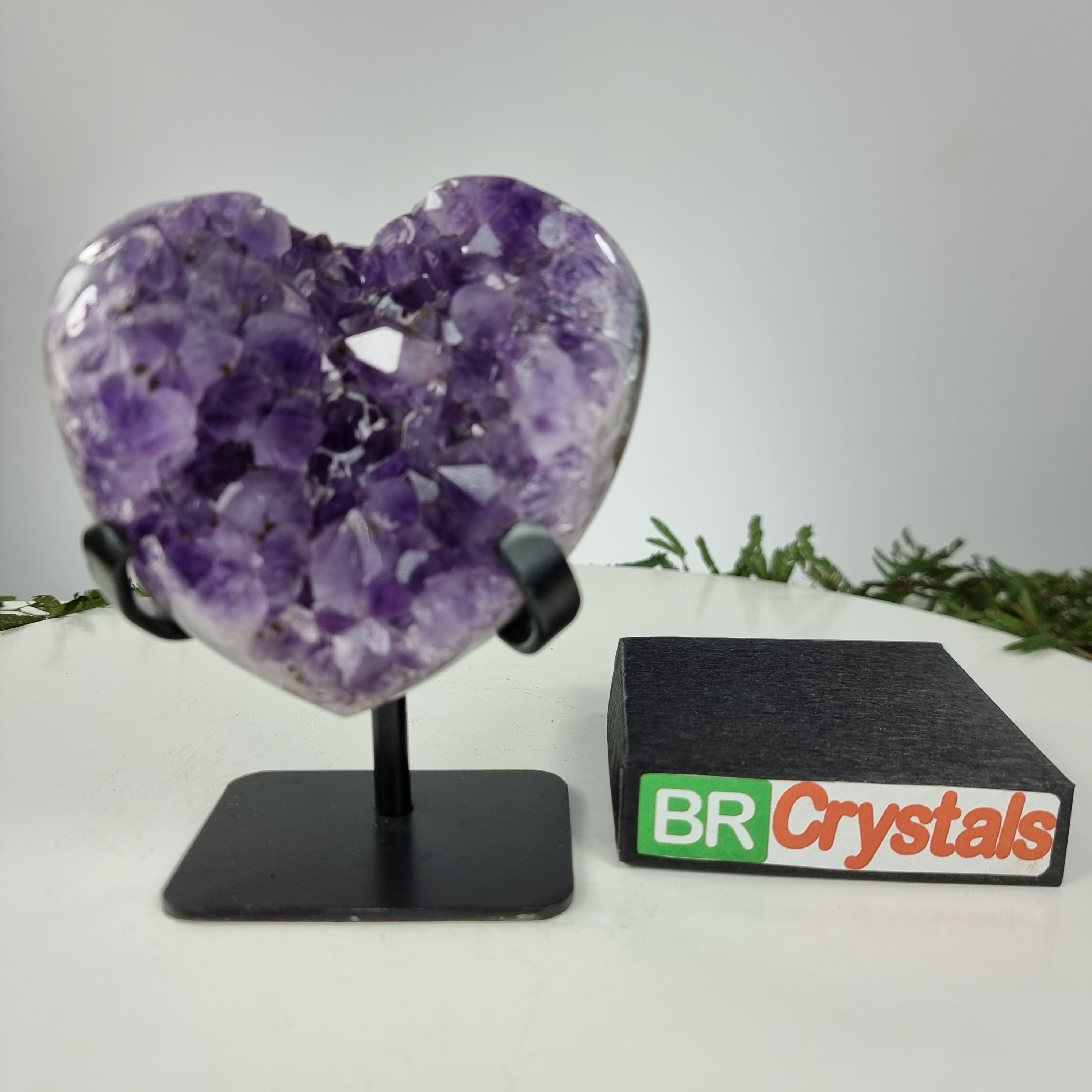 Corazón de Amatista Especial | Peso 0,87 Kgs, Altura 16 cm | Energía, Belleza y Sofisticación