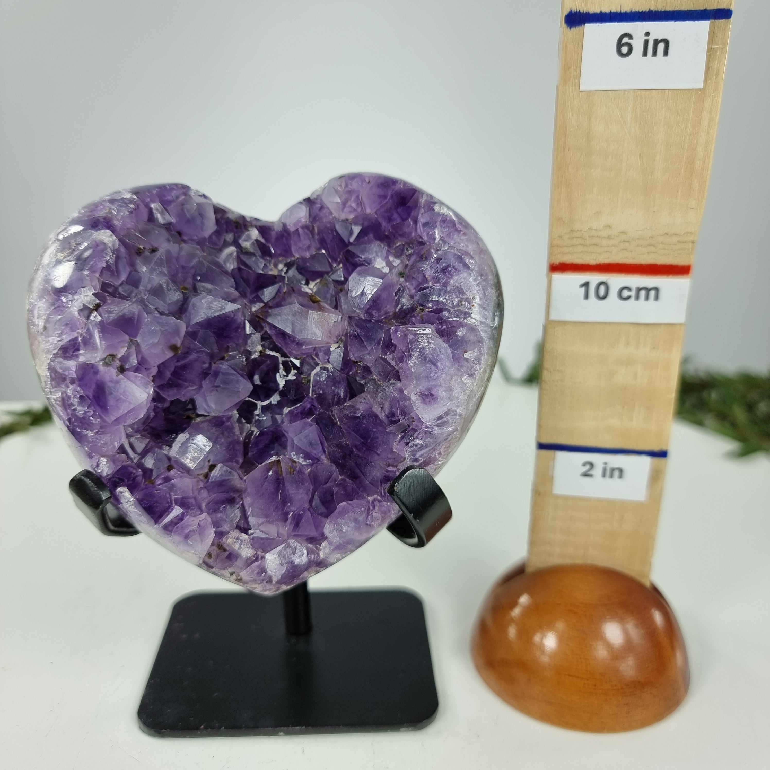 Corazón de Amatista Especial | Peso 0,87 Kgs, Altura 16 cm | Energía, Belleza y Sofisticación