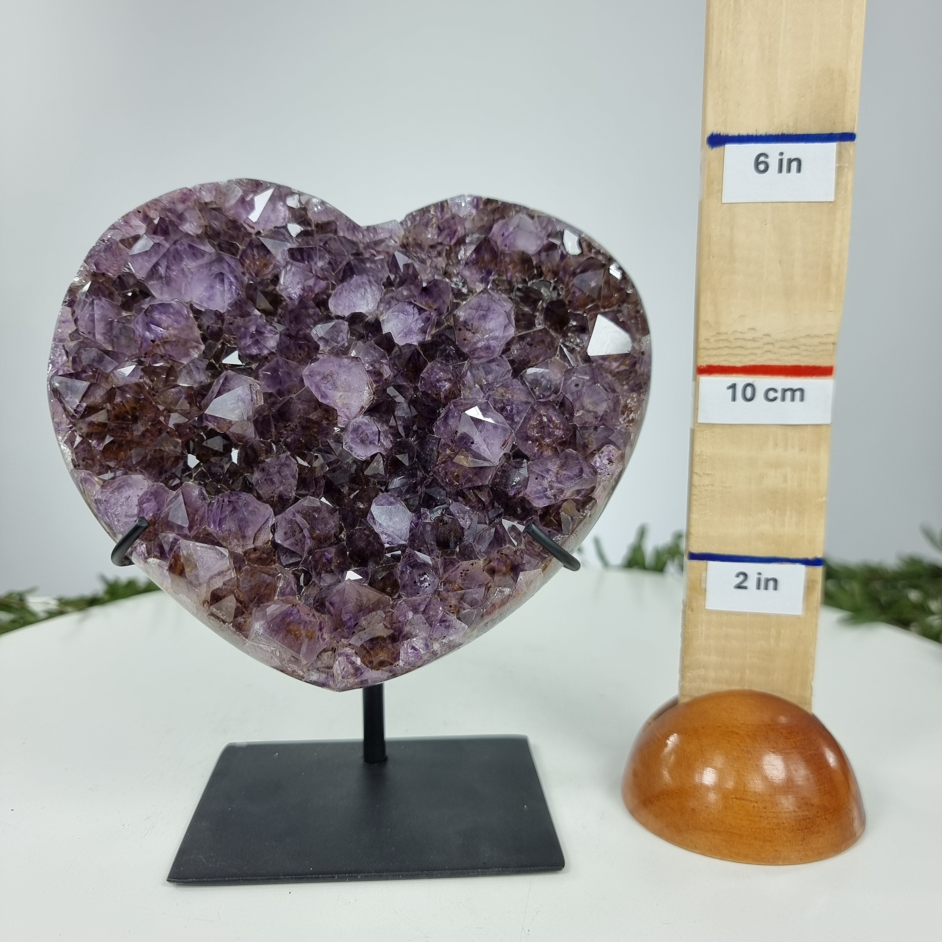 Corazón de Amatista Especial | Peso 1,45 Kgs, Altura 18 cm | Energía, Belleza y Sofisticación