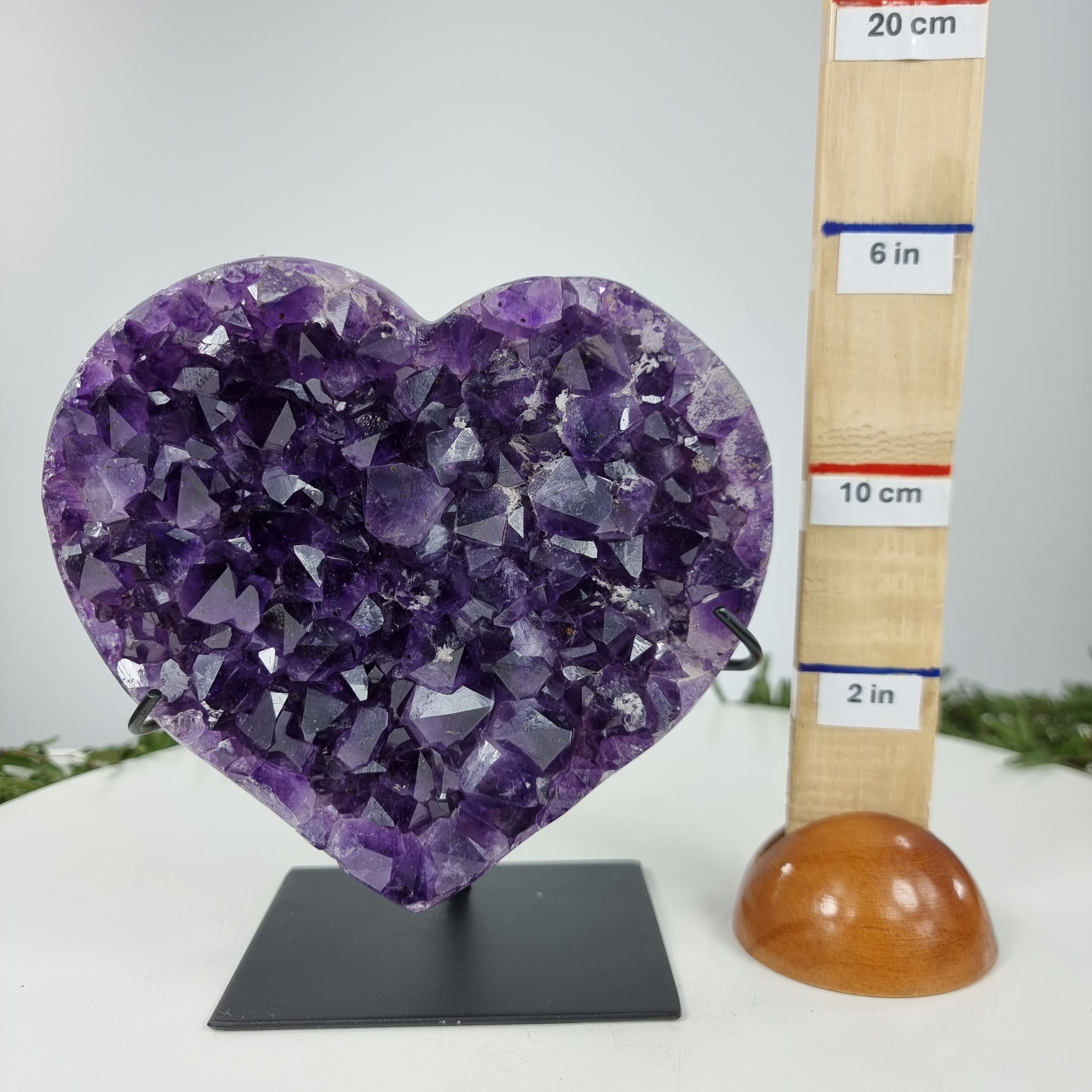 Corazón de Amatista Especial | Peso 2,05 Kgs, Altura 17 cm | Energía, Belleza y Sofisticación