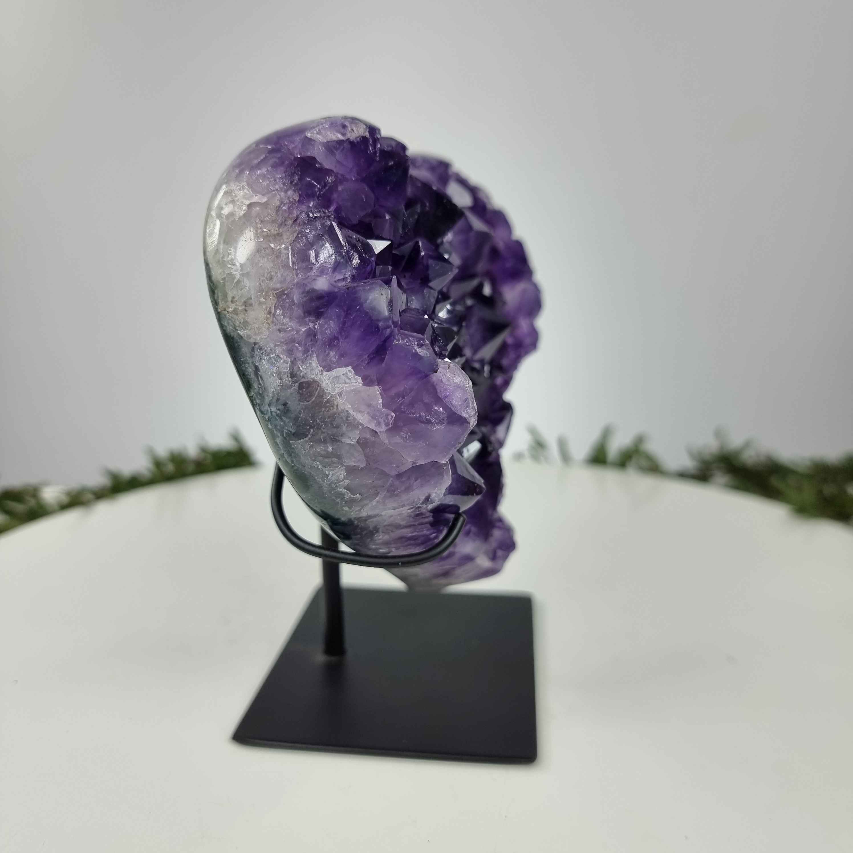 Corazón de Amatista Especial | Peso 1,40 Kgs, Altura 17 cm | Energía, Belleza y Sofisticación