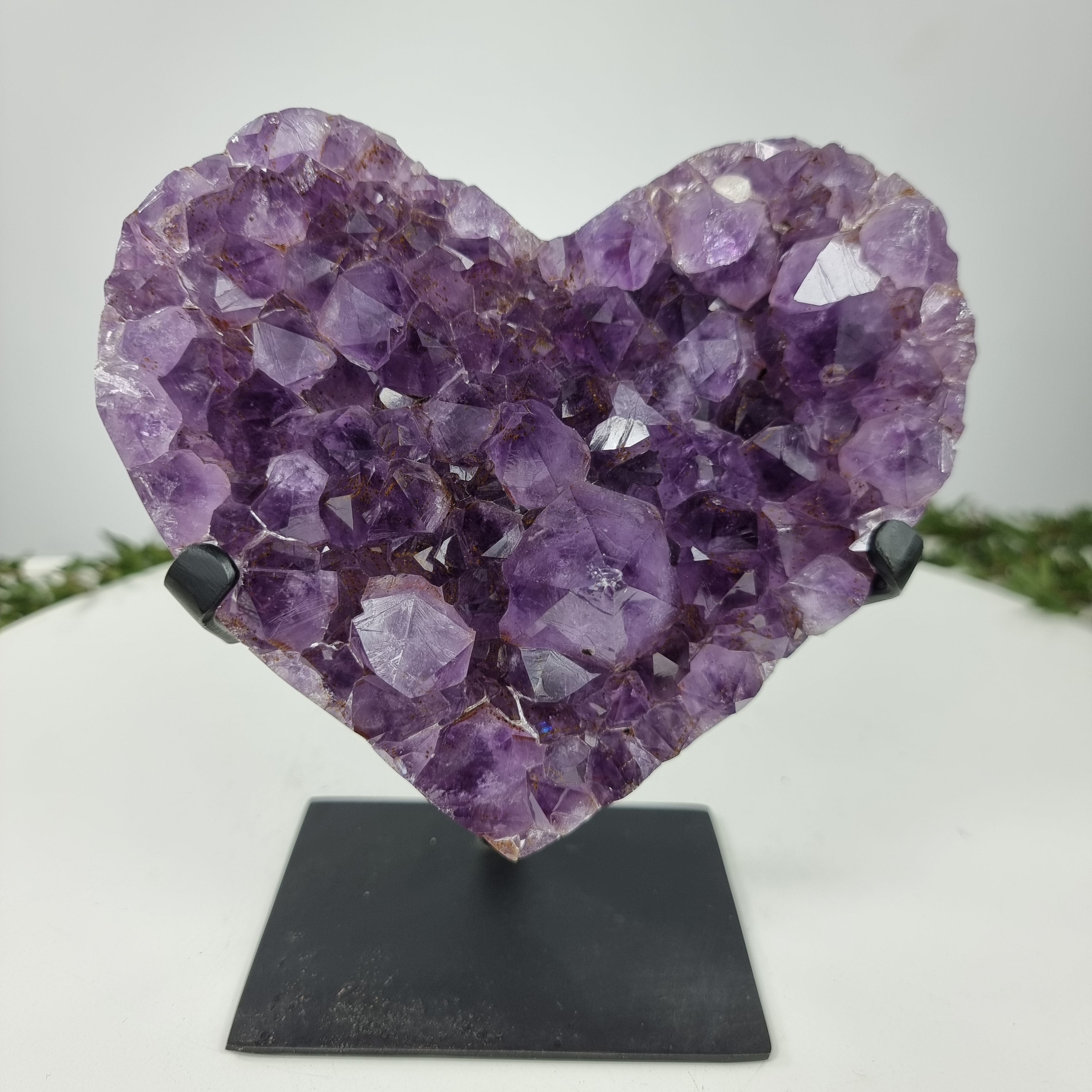 Coração de Ametista Especial | Peso 1,38 Kgs, Altura 18 cm | Energia, Beleza e Sofisticação