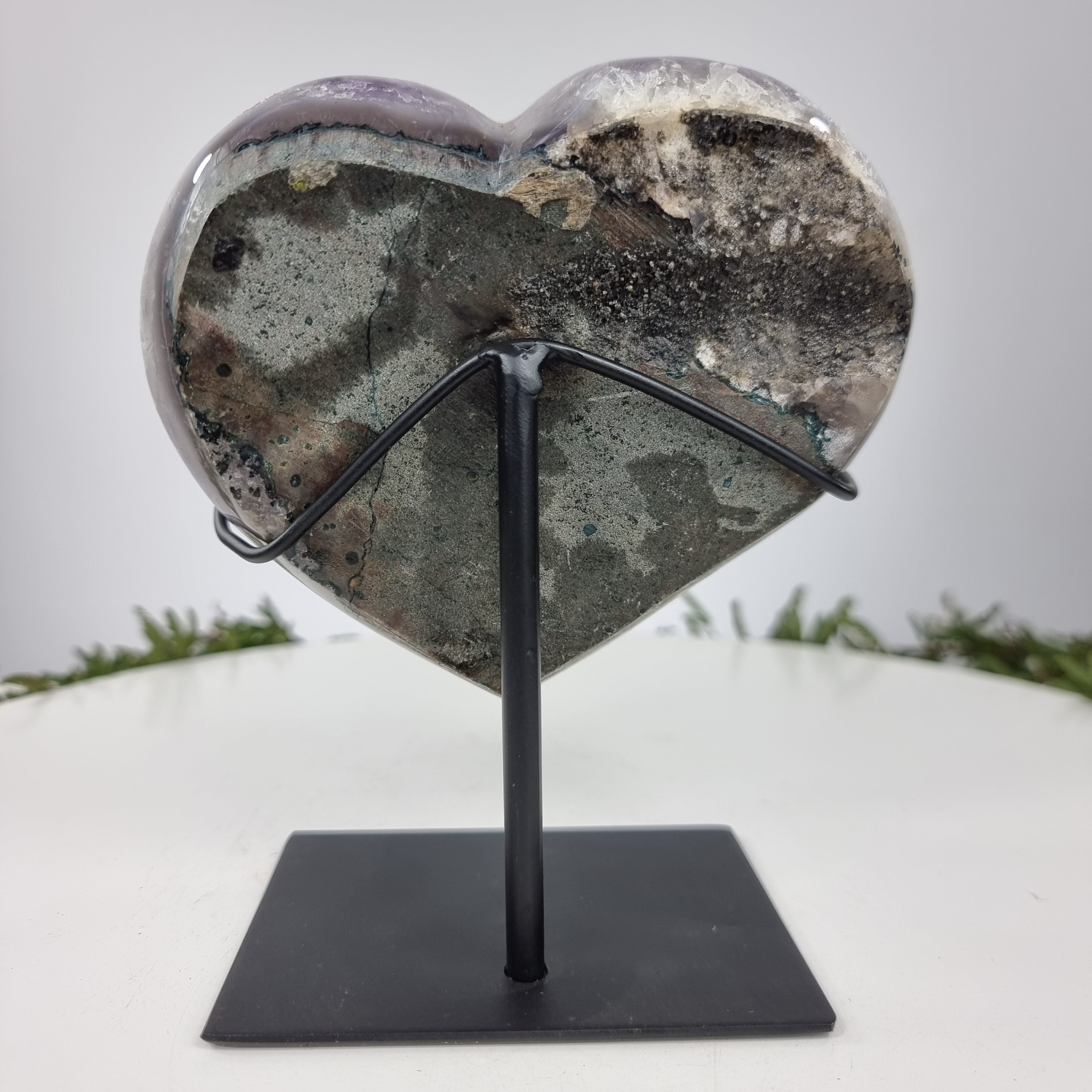 Corazón de Amatista Especial | Peso 1,55 Kgs, Altura 14 cm | Energía, Belleza y Sofisticación