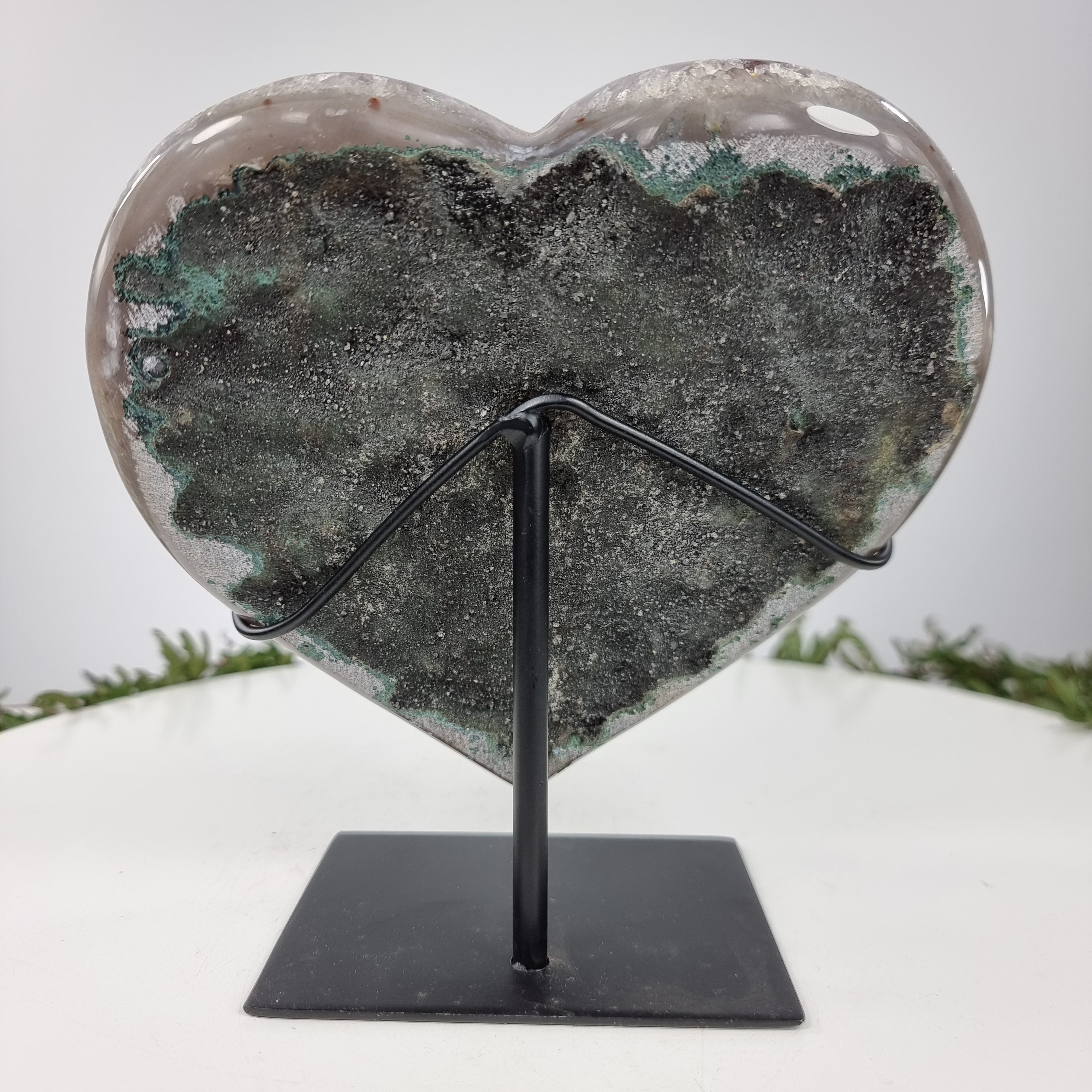 Corazón de Amatista Especial | Peso 1,70 Kgs, Altura 19 cm | Energía, Belleza y Sofisticación