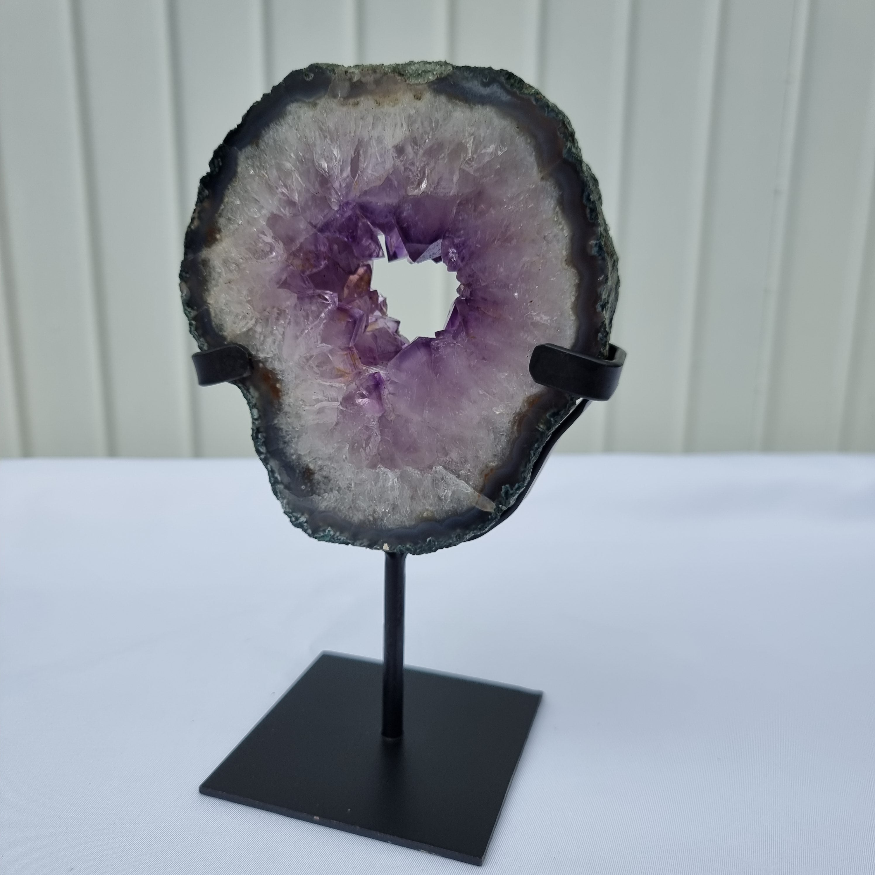 Amethyst Hoop with Purple Crystals | Black iron base | Weight 0.75 kgs, Height 20 cm | Energy, Beauty, and Sophistication