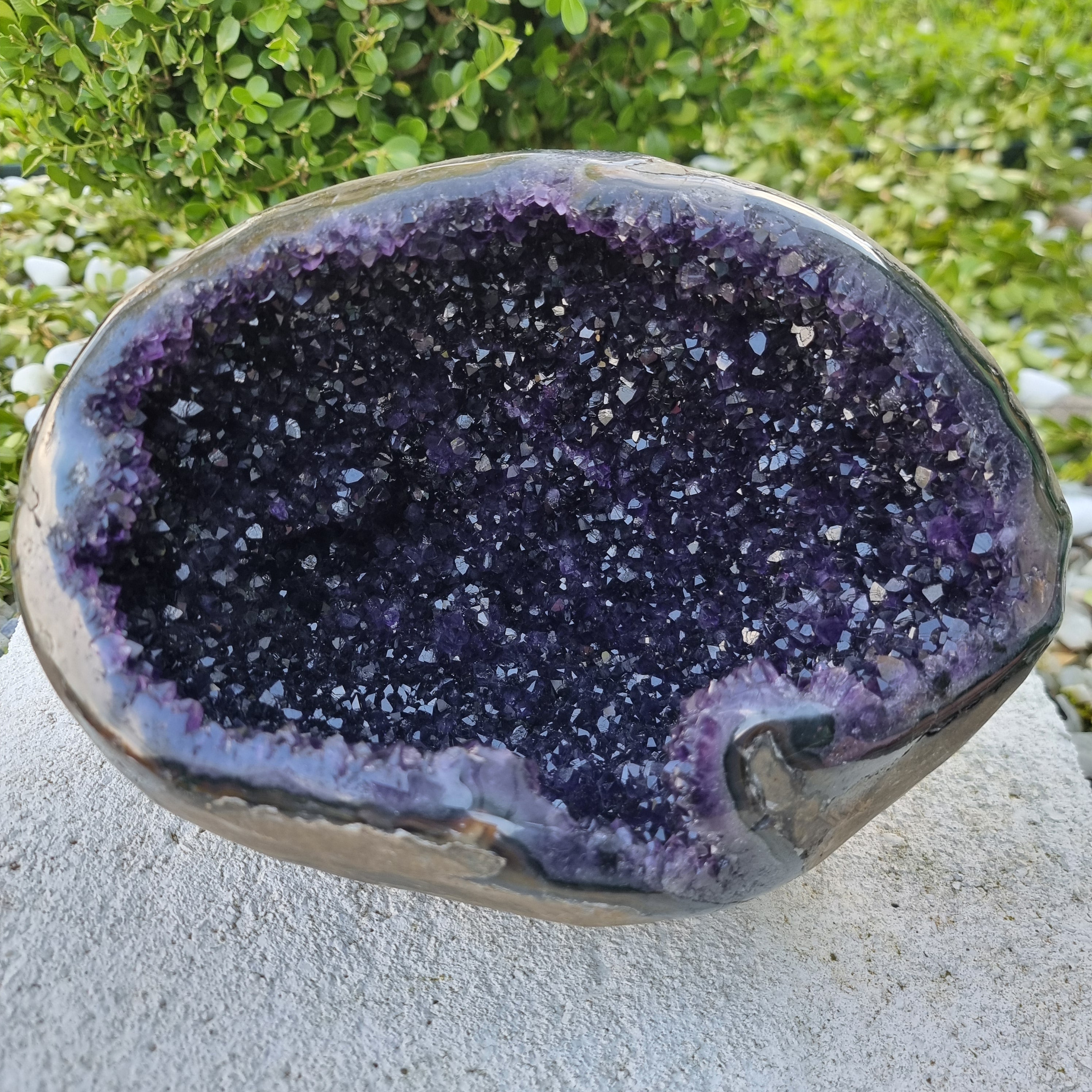Super Special Purple Amethyst | Weight 5.20 Kgs, Height 16 cm | Energy, Beauty, and Sophistication