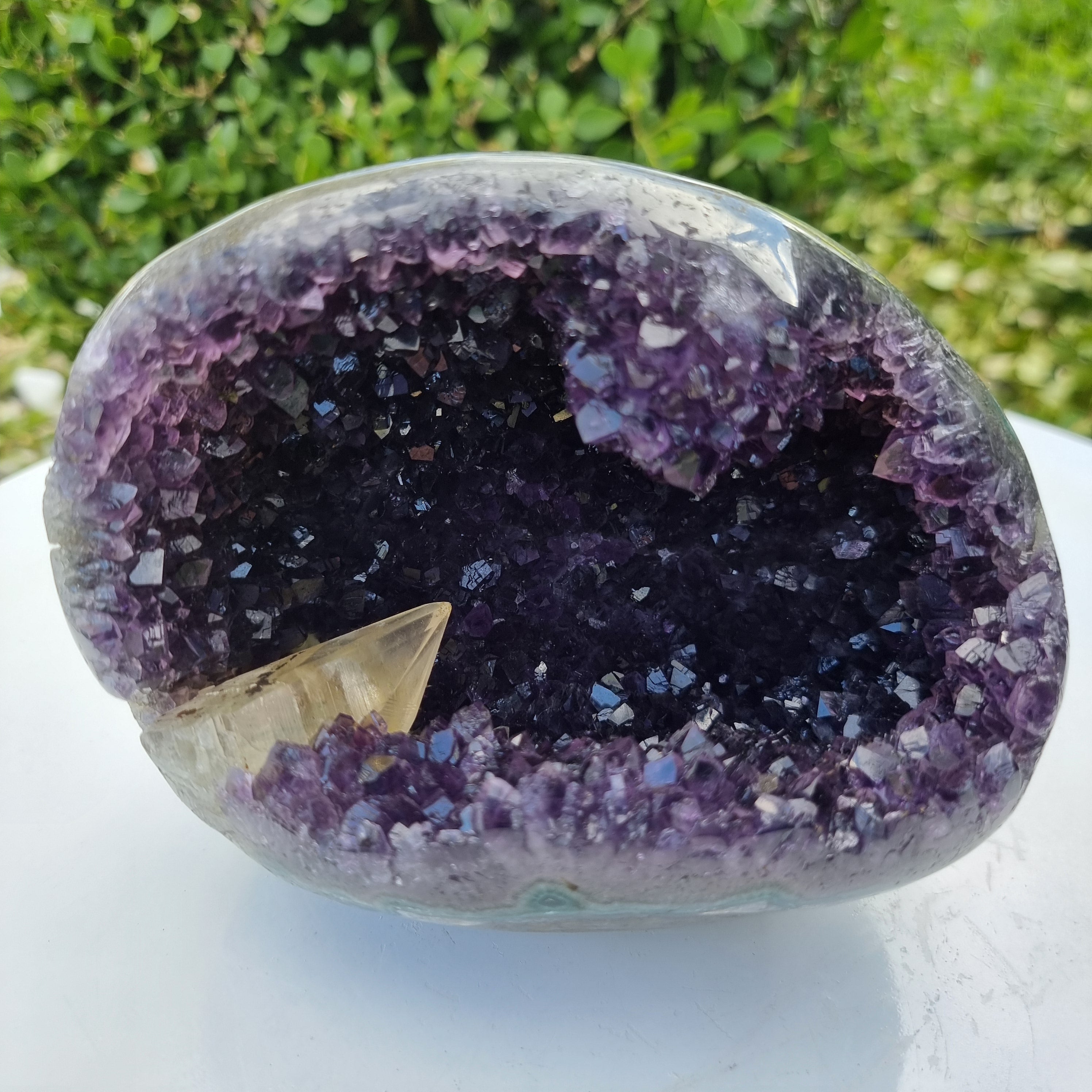 Amatista Morada Súper Especial | Peso 1,56 Kgs, Altura 12 cm | Energía, Belleza y Sofisticación