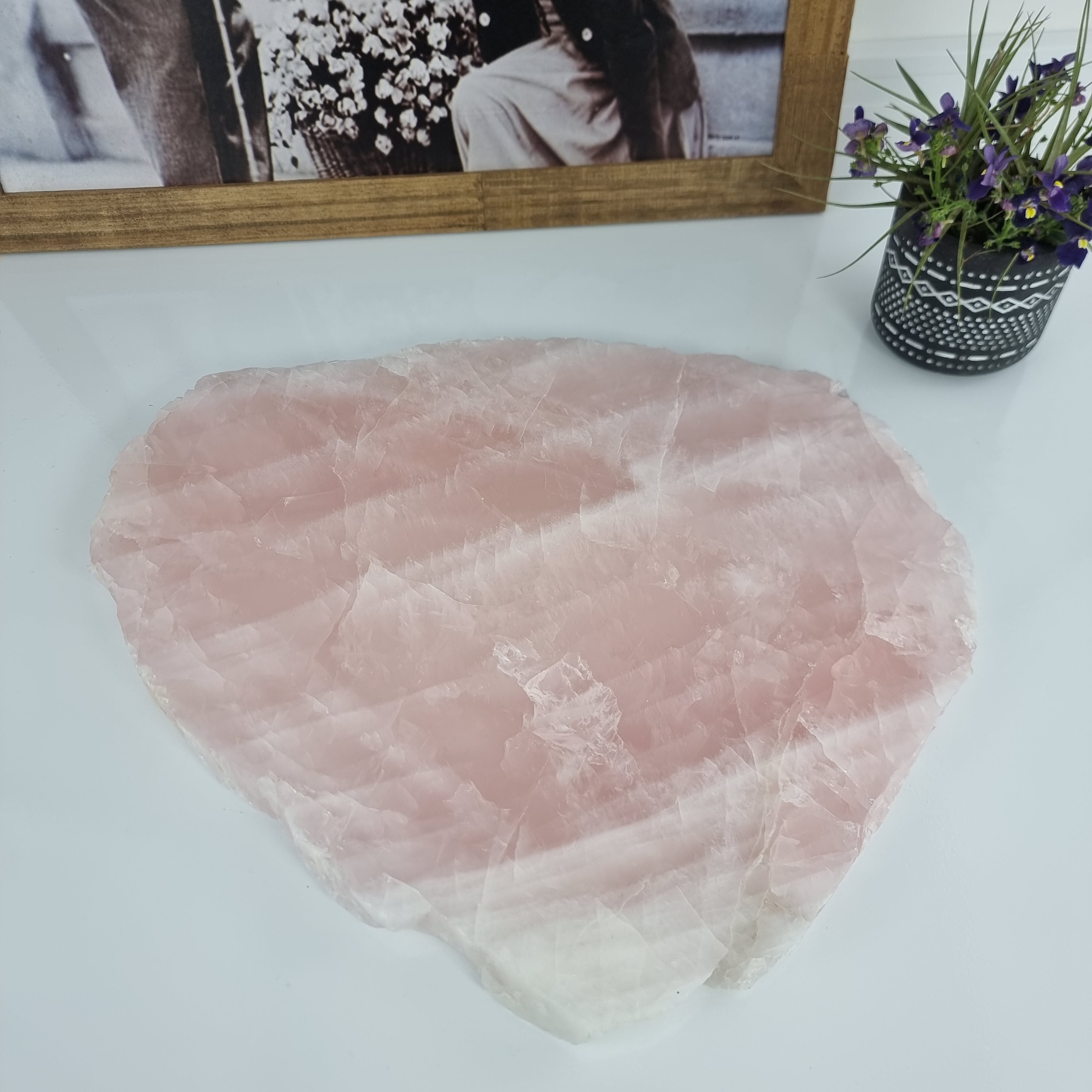 Bandejas de Cuarzo con BORDES NATURALES tamaño 30 a 35 cm y peso 3 kg