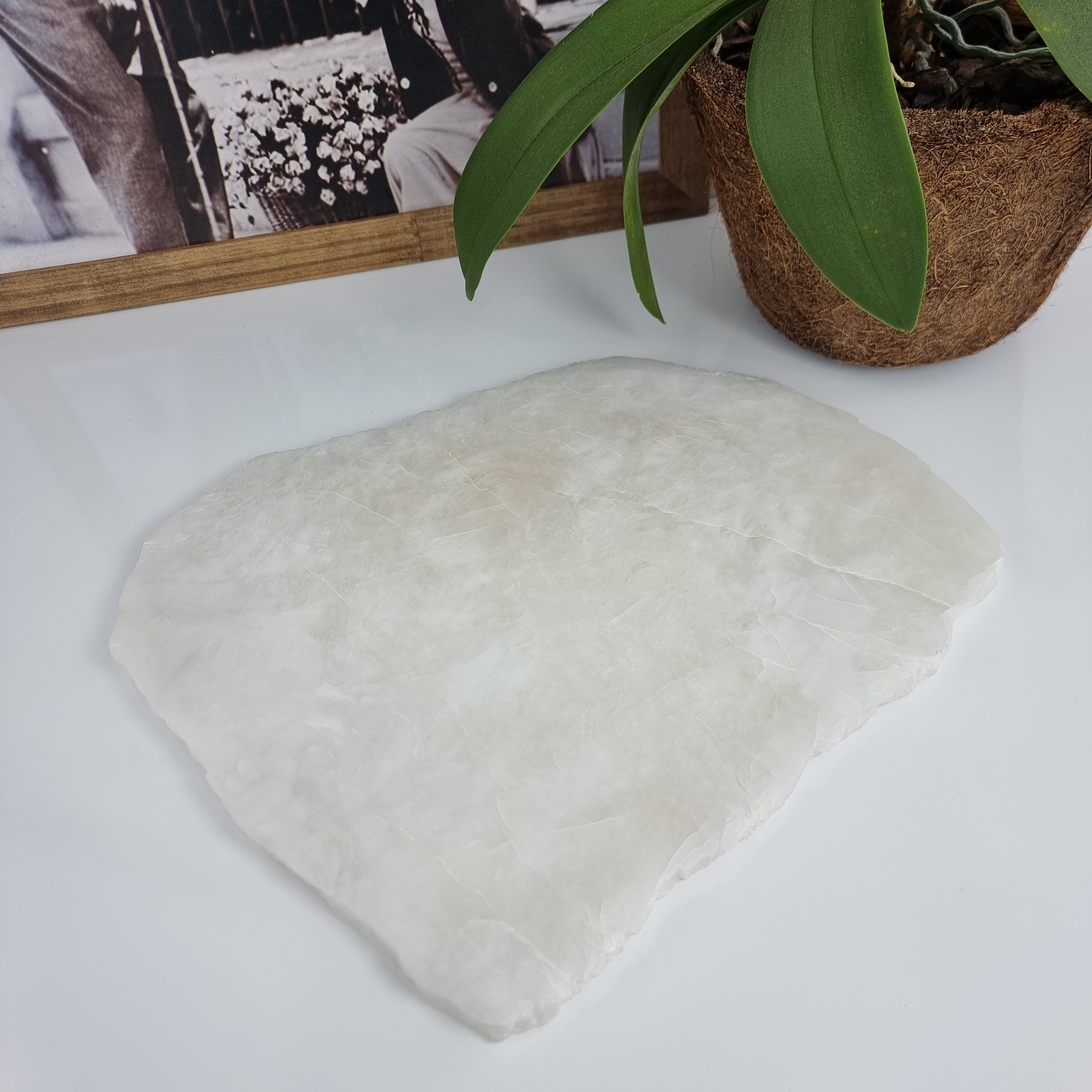 Bandejas de Cuarzo con BORDES NATURALES tamaño 30 a 35 cm y peso 3 kg