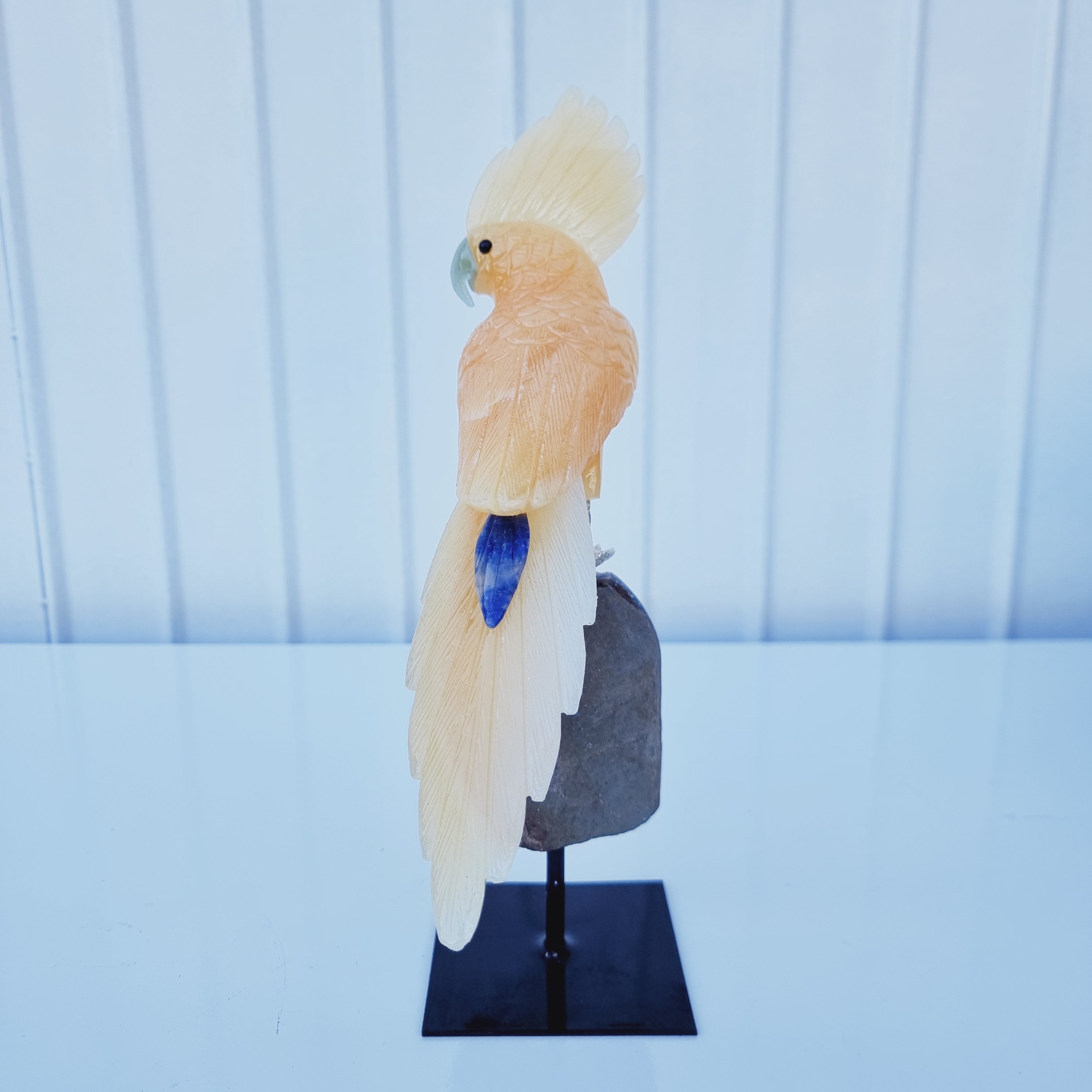 Special Natural CALCITE Bird | Weight 1.06 Kgs, Height 28 cm | Exclusive, Energy and Beauty