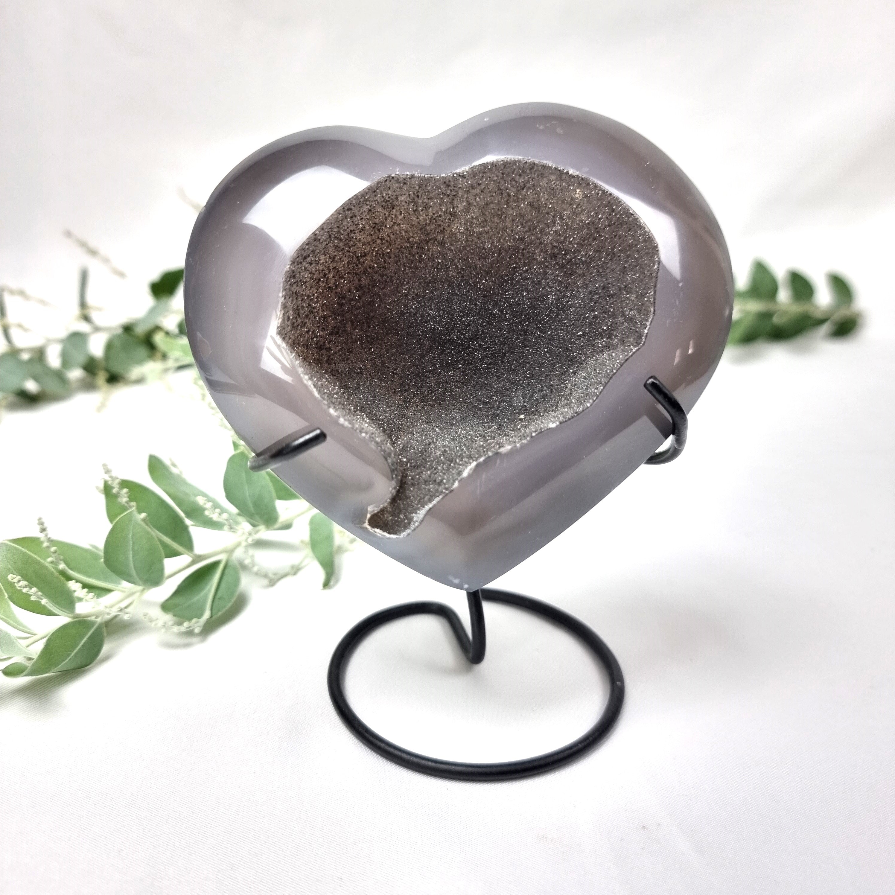 Agate Heart Geode, Extra Quality, metal stand, 1.40 lbs & 4.51" Tall #by Brcrystals