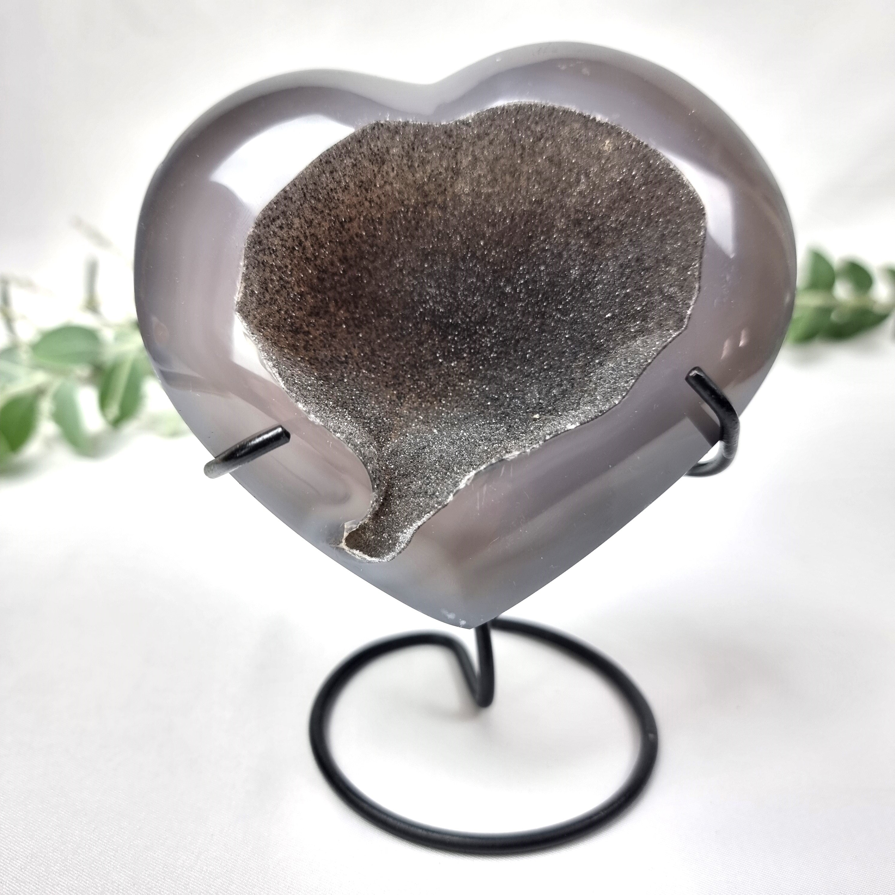 Agate Heart Geode, Extra Quality, metal stand, 1.40 lbs & 4.51" Tall #by Brcrystals