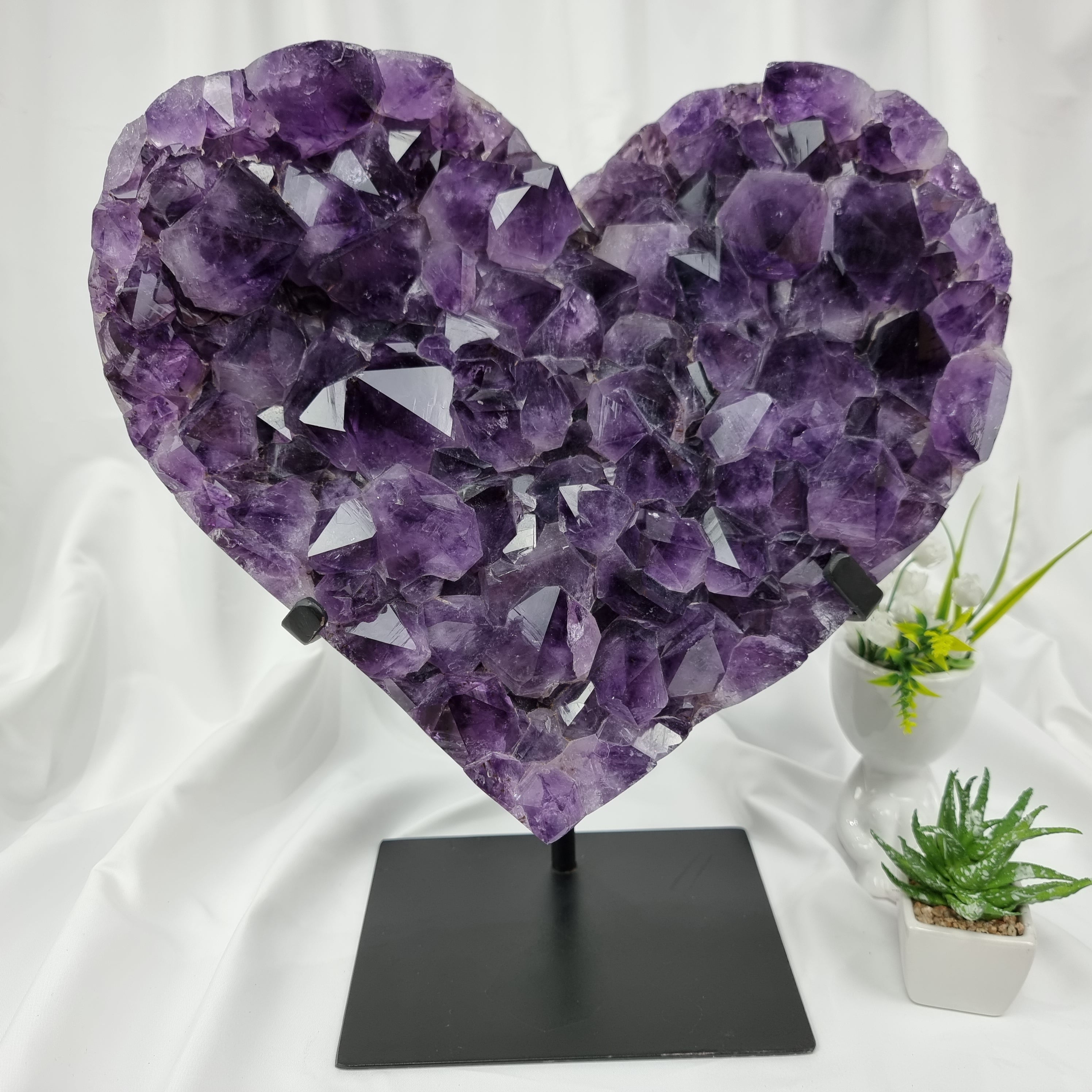 Amethyst Heart on Iron Base - 6.20 kgs, Super Extra - One-of-a-Kind Piece