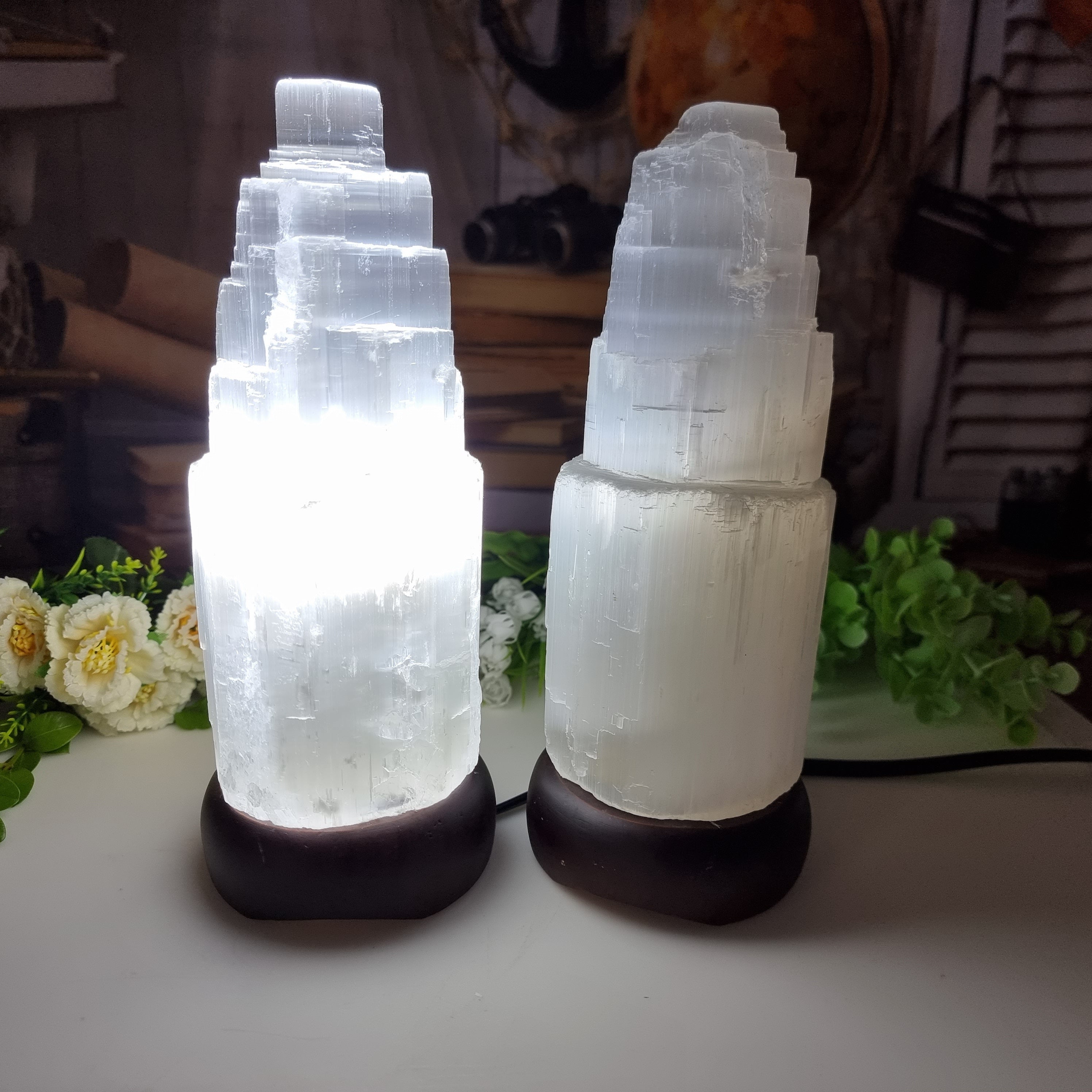 Selenite lamp with wooden base and LED lighting, height 20 to 40 cm