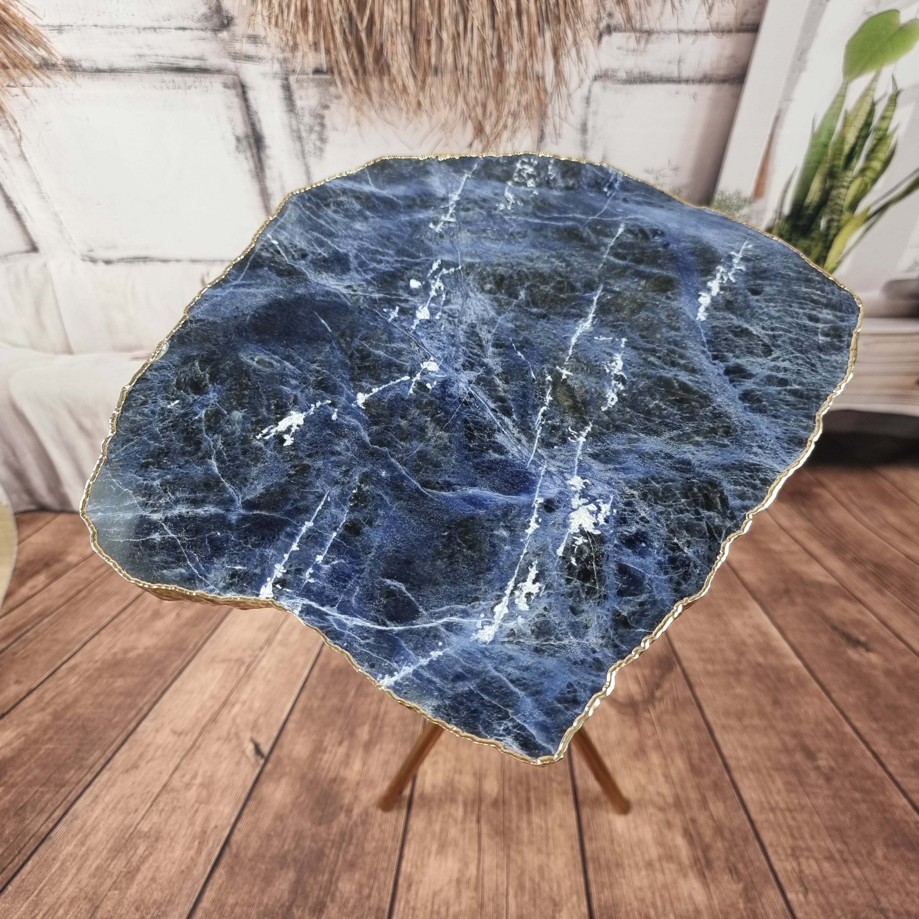Mesas Laterales de CUARZOS Opciones Para Elegir | Base Trípode 3 opciones | Altura de 60 cm - Pieza Artesanal BR Crystals