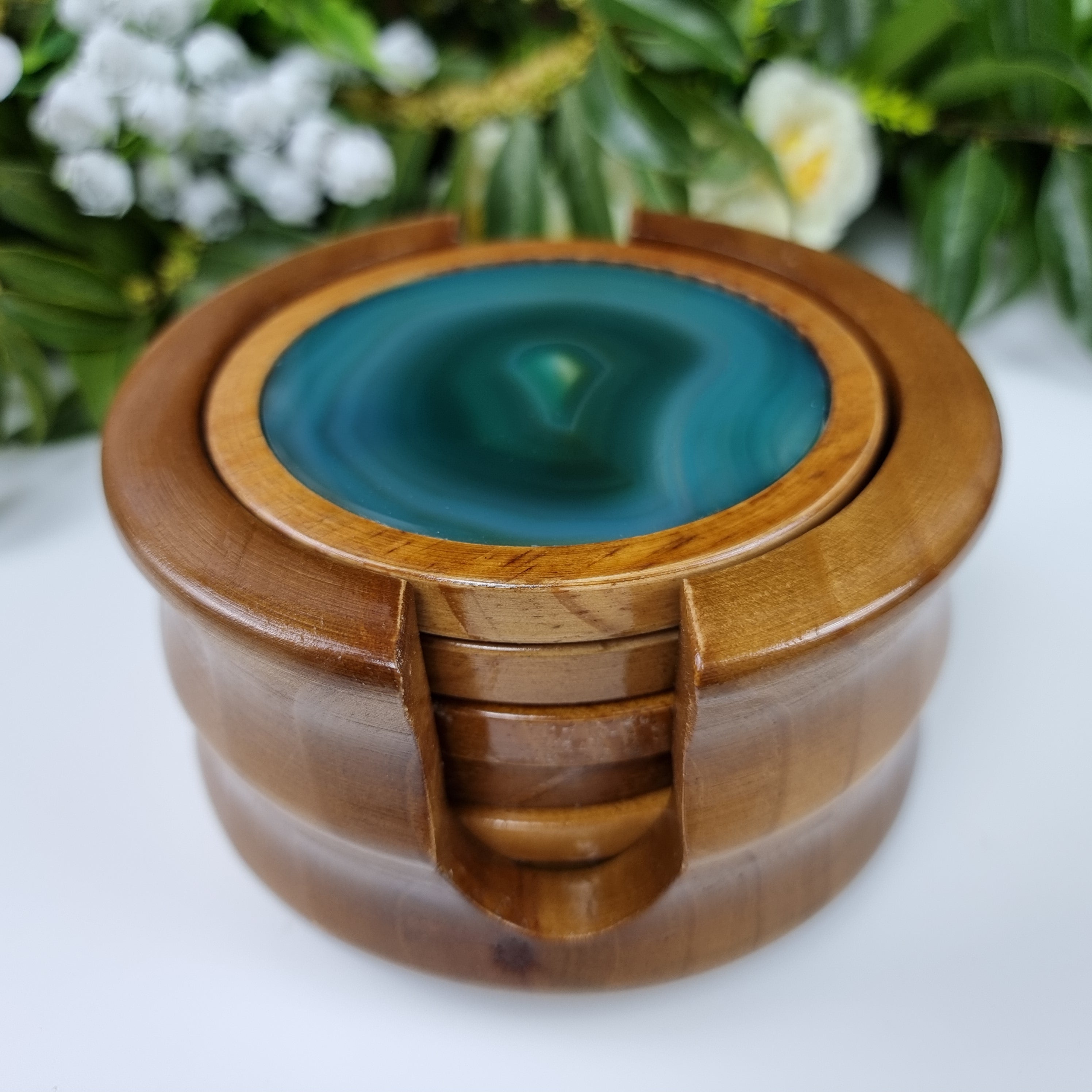 Agate Coasters SPECIAL KIT with wooden base, 6 units, natural stones, 1.60 Kg
