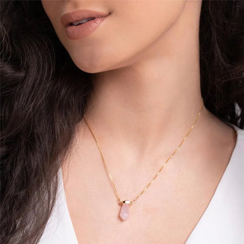 Colgante de piedras semipreciosas bañadas en oro