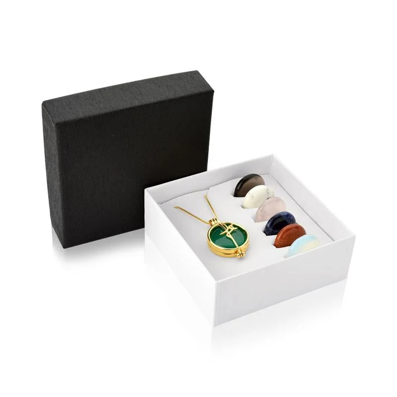 Collar Relicario Locket chapado en oro Colgante "FE"