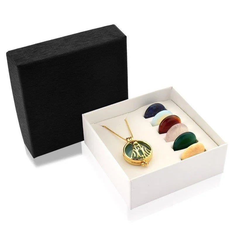 Collar relicario locket chapado en oro Colgante "Nuestra Señora de Aparecida"