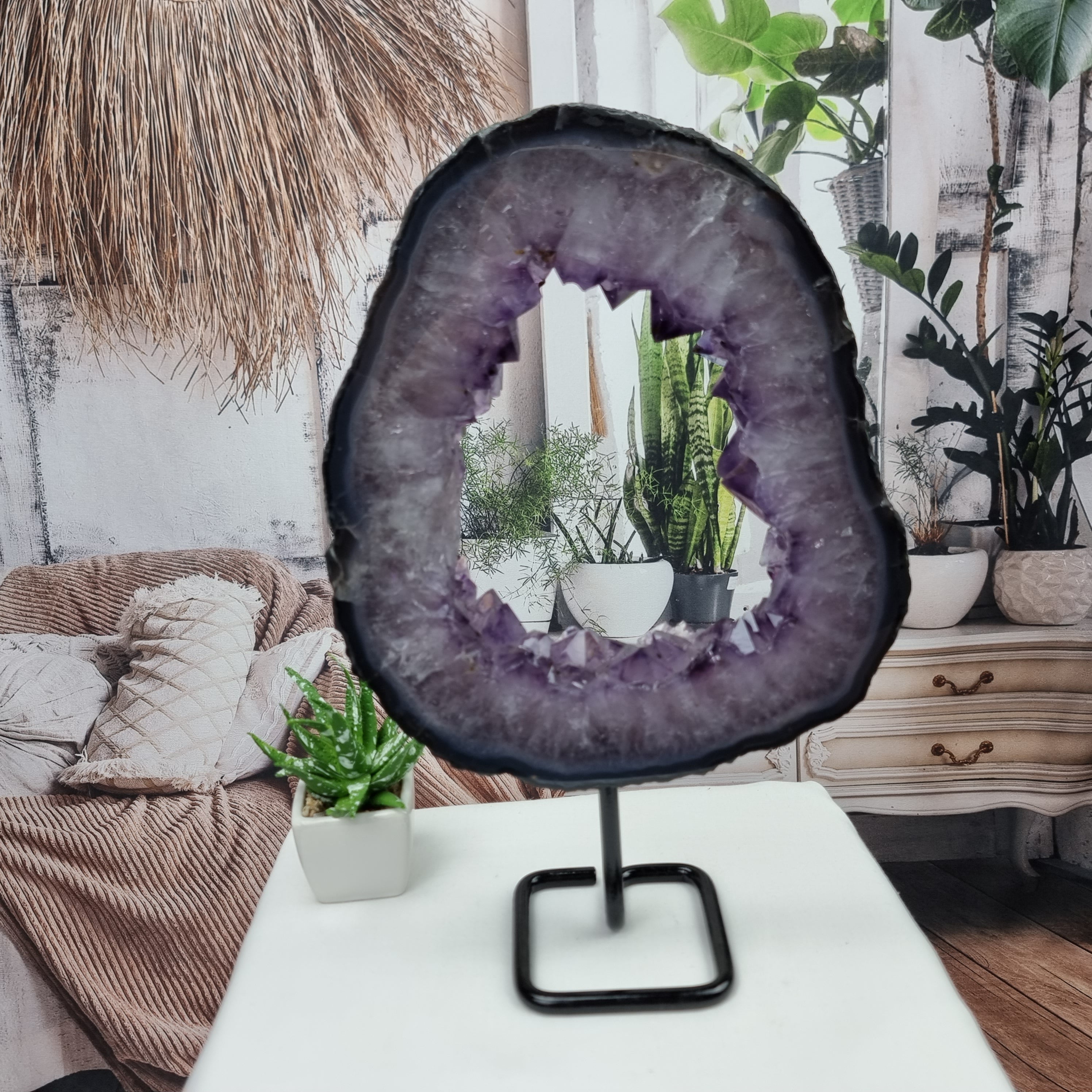 Amethyst Hoop with Purple Crystals | Black iron base | Weight 2.45 kgs, Height 30 cm | Energy, Beauty, and Sophistication