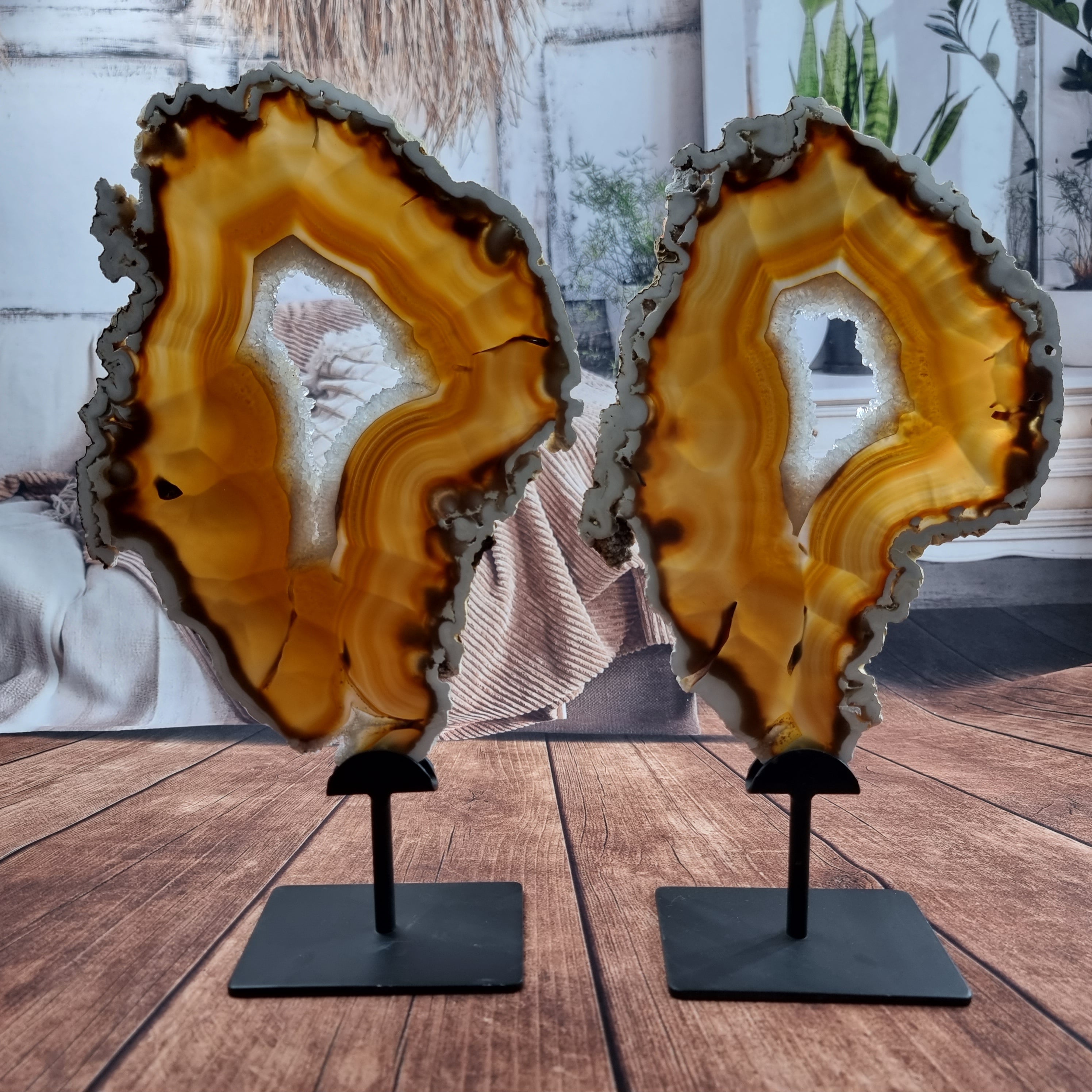 SUPER SPECIAL Agate Slab | Black Iron Base | 33 cm Height, 1 Unit | BR Crystals Handmade Piece