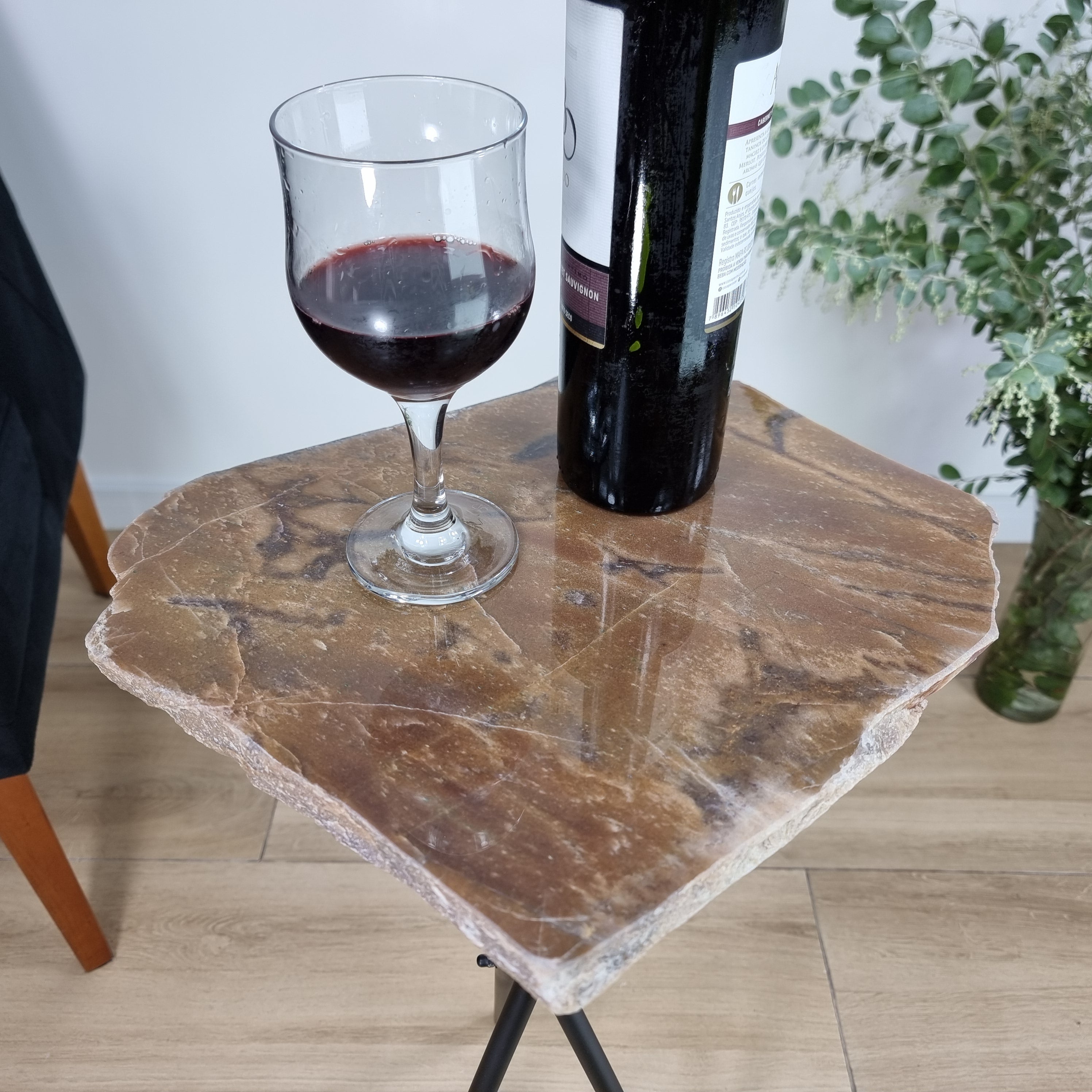 Mesa Auxiliar de JASPE MARRÓN Natural | Base Trípode Negra | Altura de 60 cm - Pieza Artesanal BR Crystals