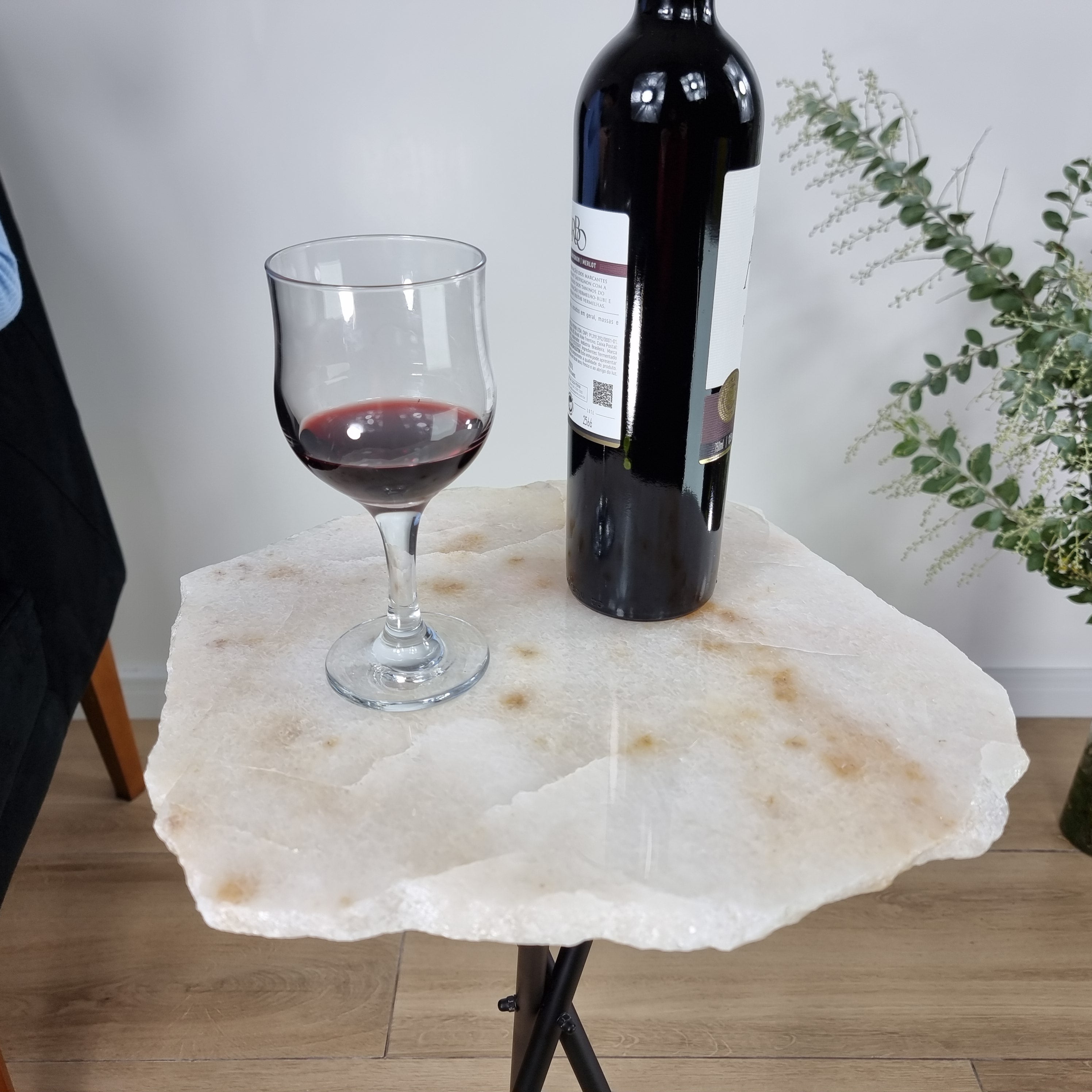 Mesa auxiliar de CUARZO BLANCO Natural | Base trípode negra | Altura de 60 cm - Pieza Artesanal BR Crystals