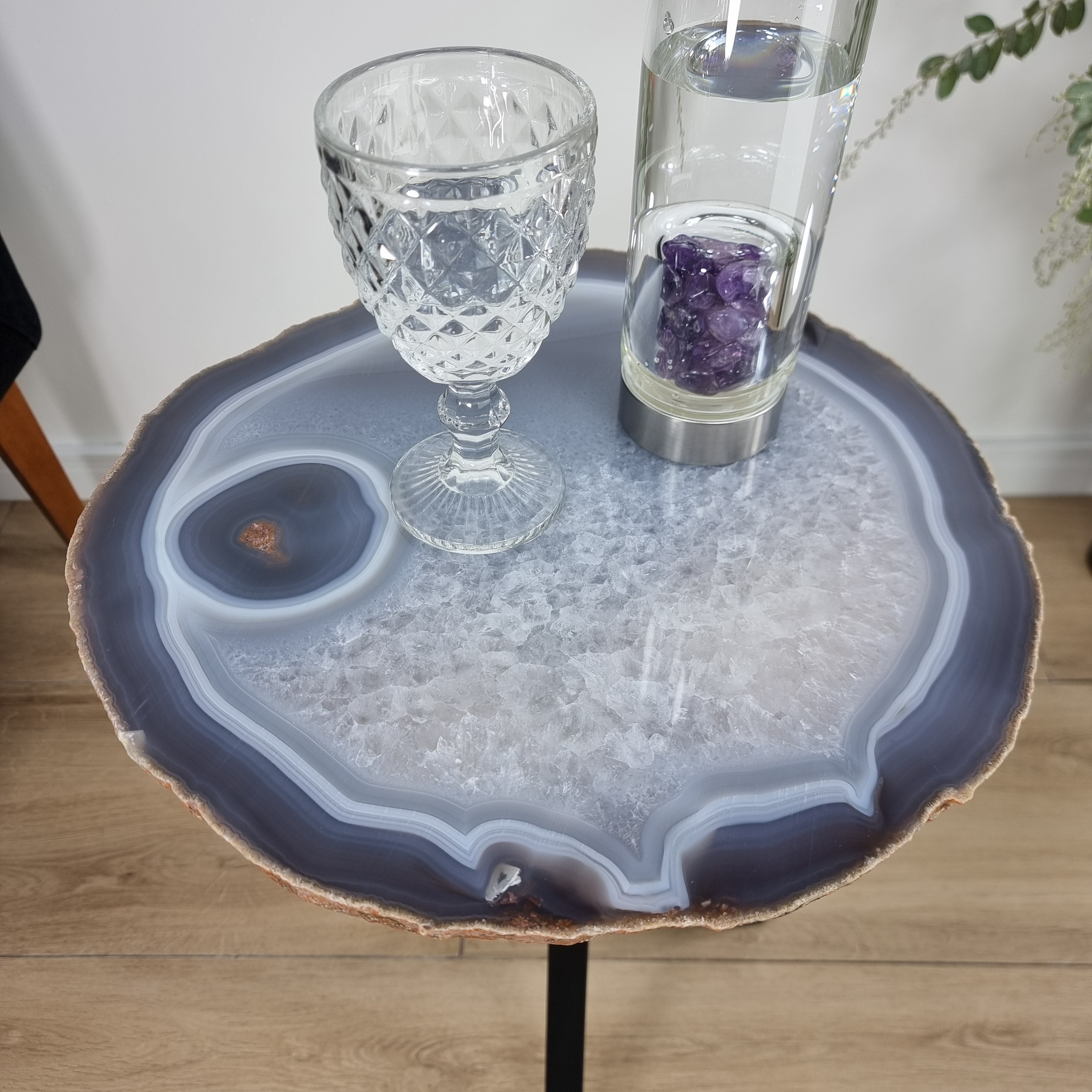 Side Table Natural Agates Thin Plates golden base 60 cm high, total weight 5 kg