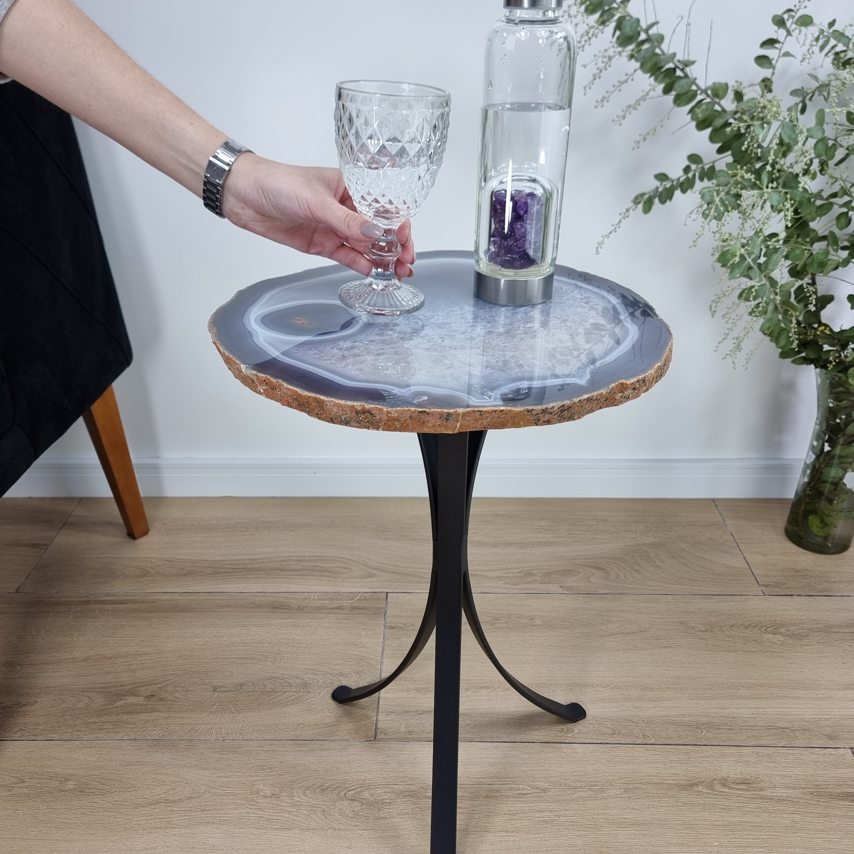 Side Table Natural Agates Thin Plates golden base 60 cm high, total weight 5 kg
