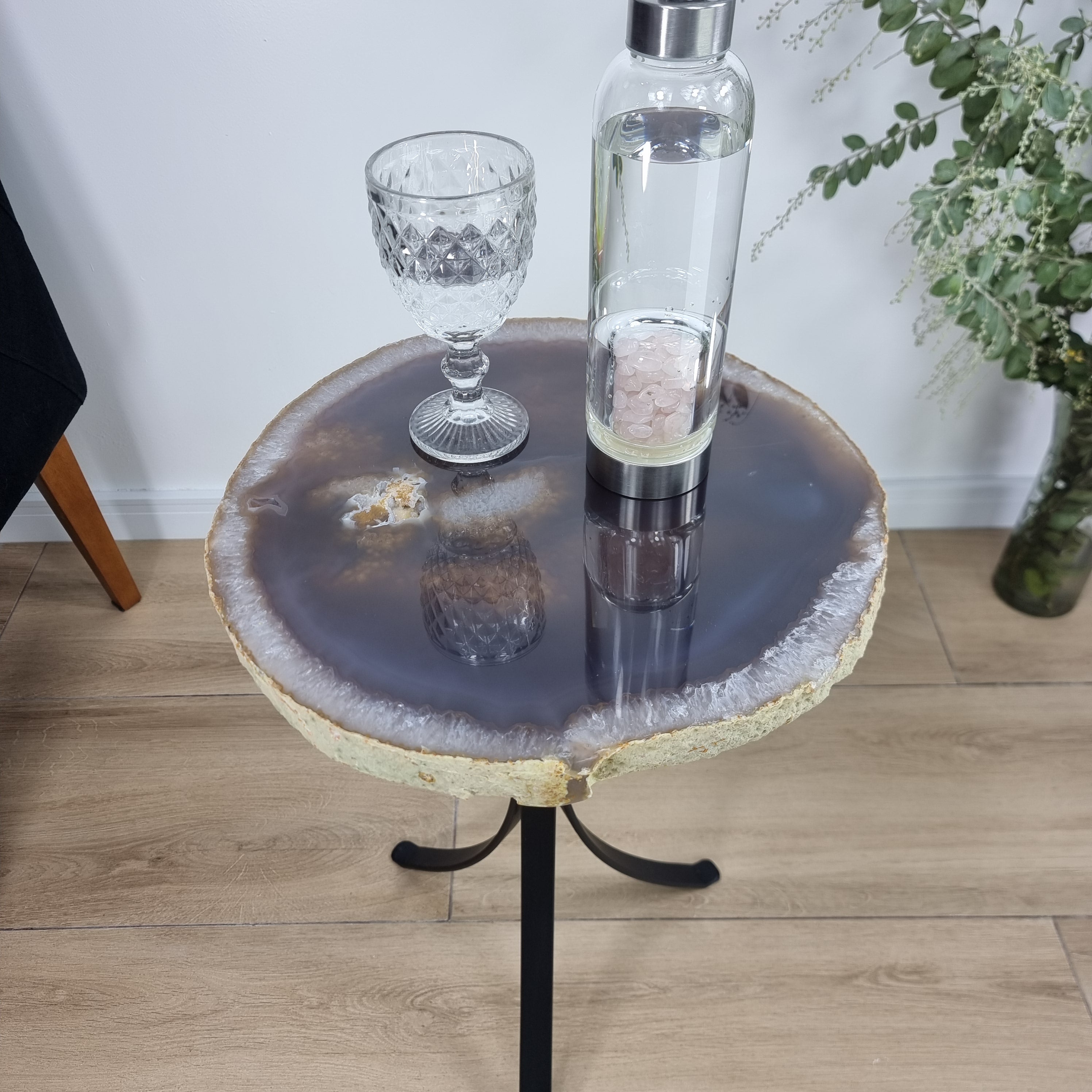 Side Table Natural Agates Thin Plates golden base 60 cm high, total weight 5 kg