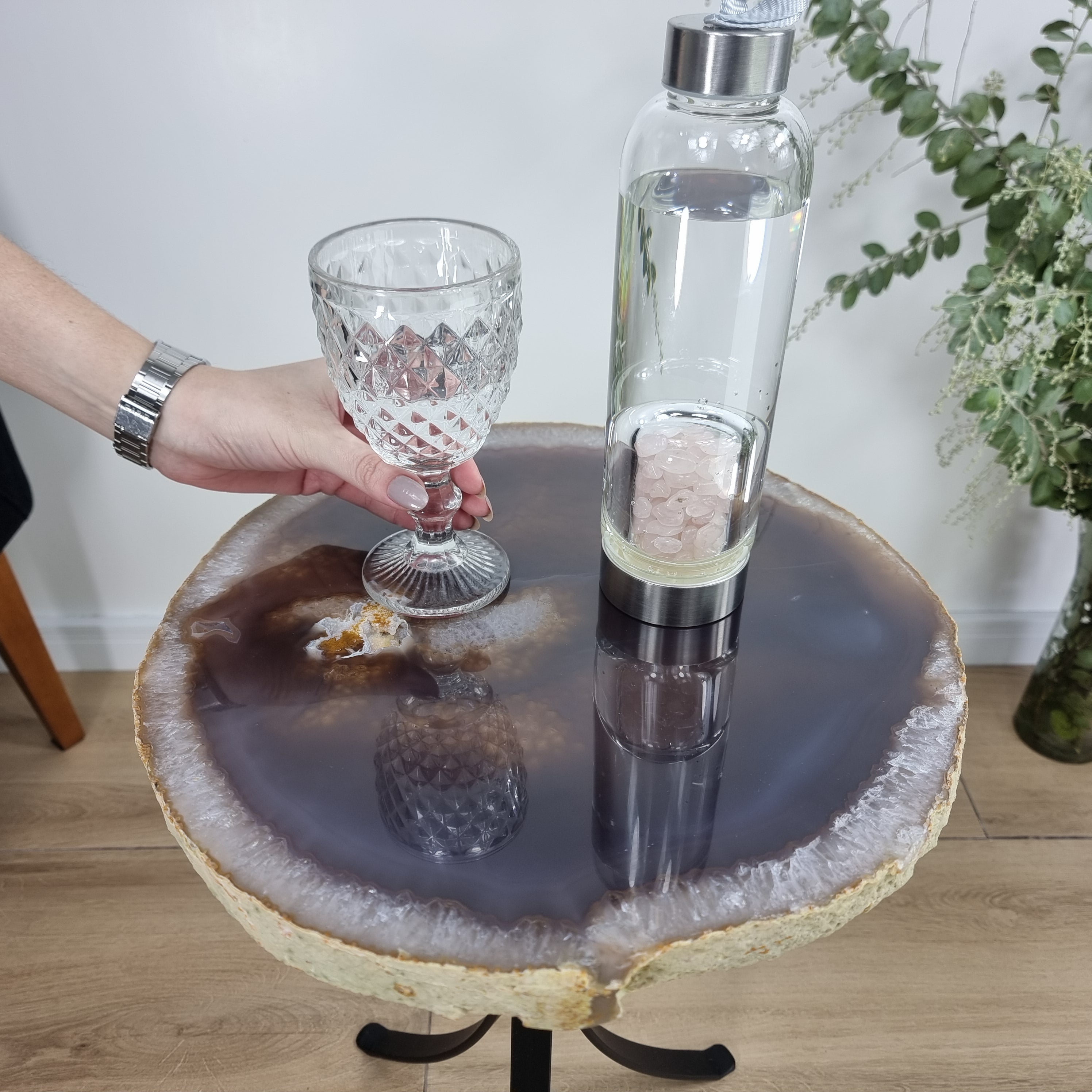 Side Table Natural Agates Thin Plates golden base 60 cm high, total weight 5 kg