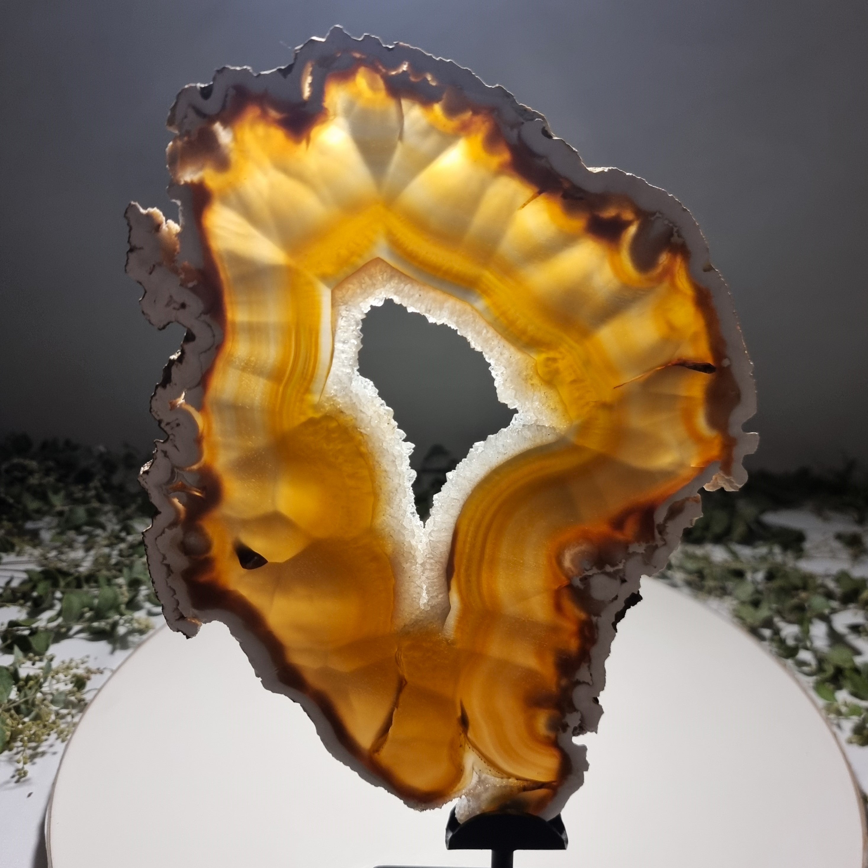 Special Large Natural Brazilian Agate Slice on a Metal Stand, 13.0" Tall Weight: 3,54 lbs - Set of 02